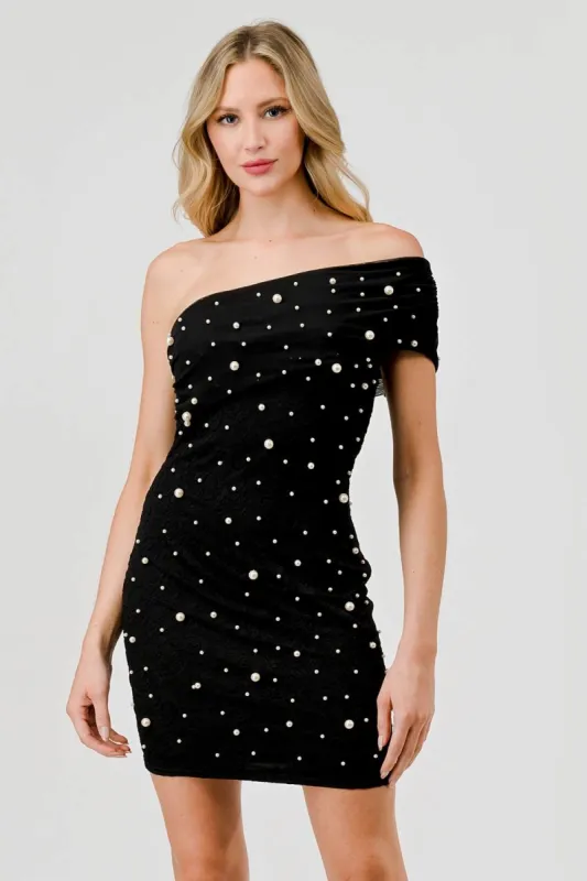 AD3475K / FLORAL LACE W/ PEARLS EMBELLISHED MINI DRESS sold by privy