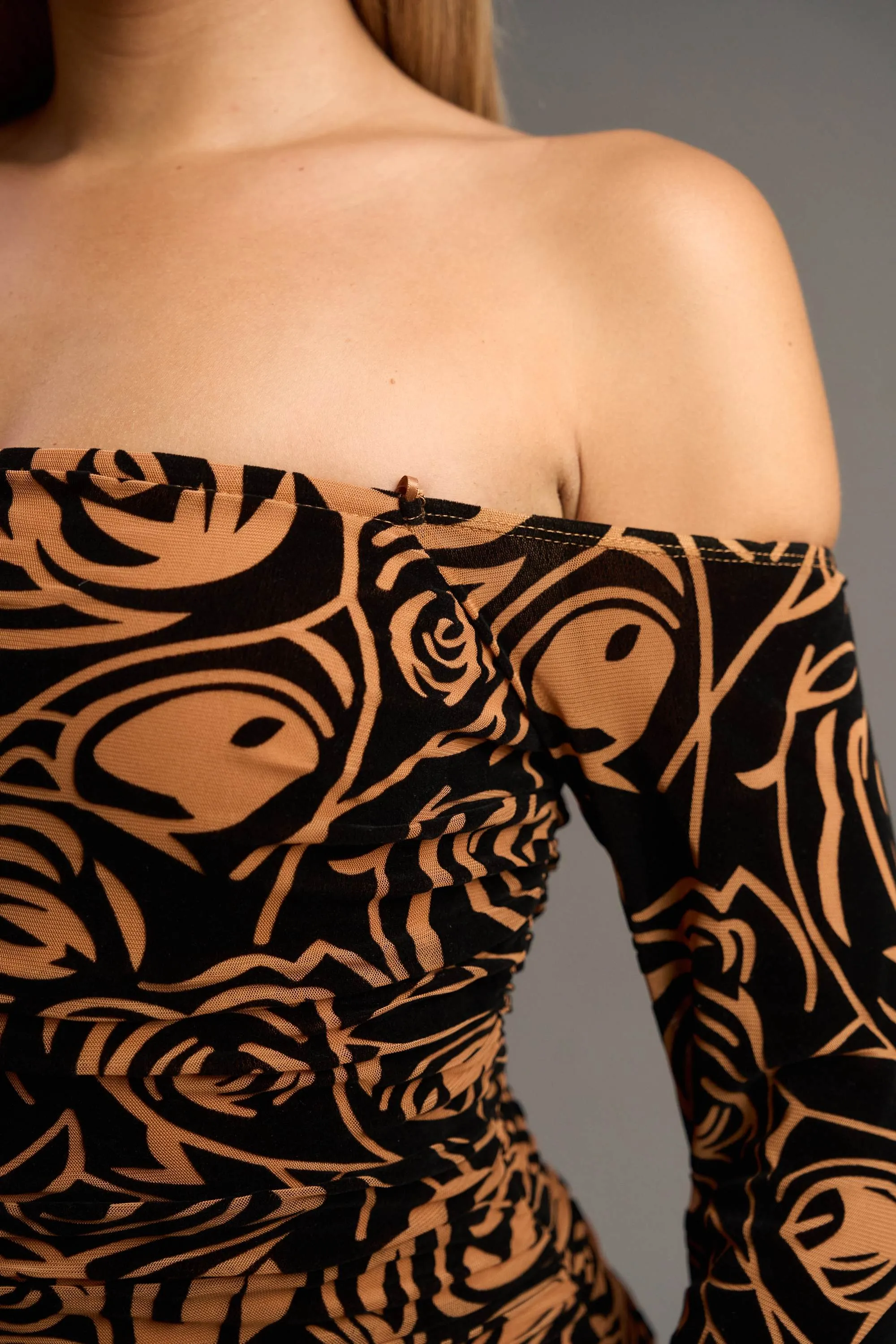 LUXE MESH VELVET BURNOUT OFF SHOULDER MINI DRESS sold by privy product image thumbnail 5