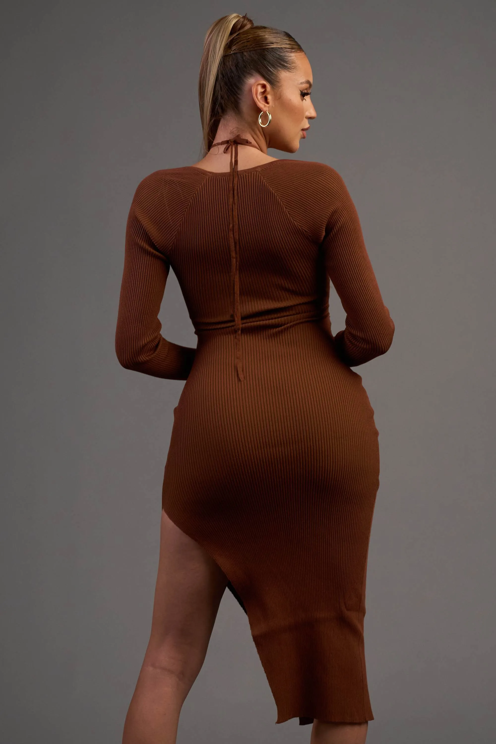 PD76813B-W / SWEATER RIB KNIT DRAWSTRING HALTER MIDI DRESS sold by privy product image thumbnail 3