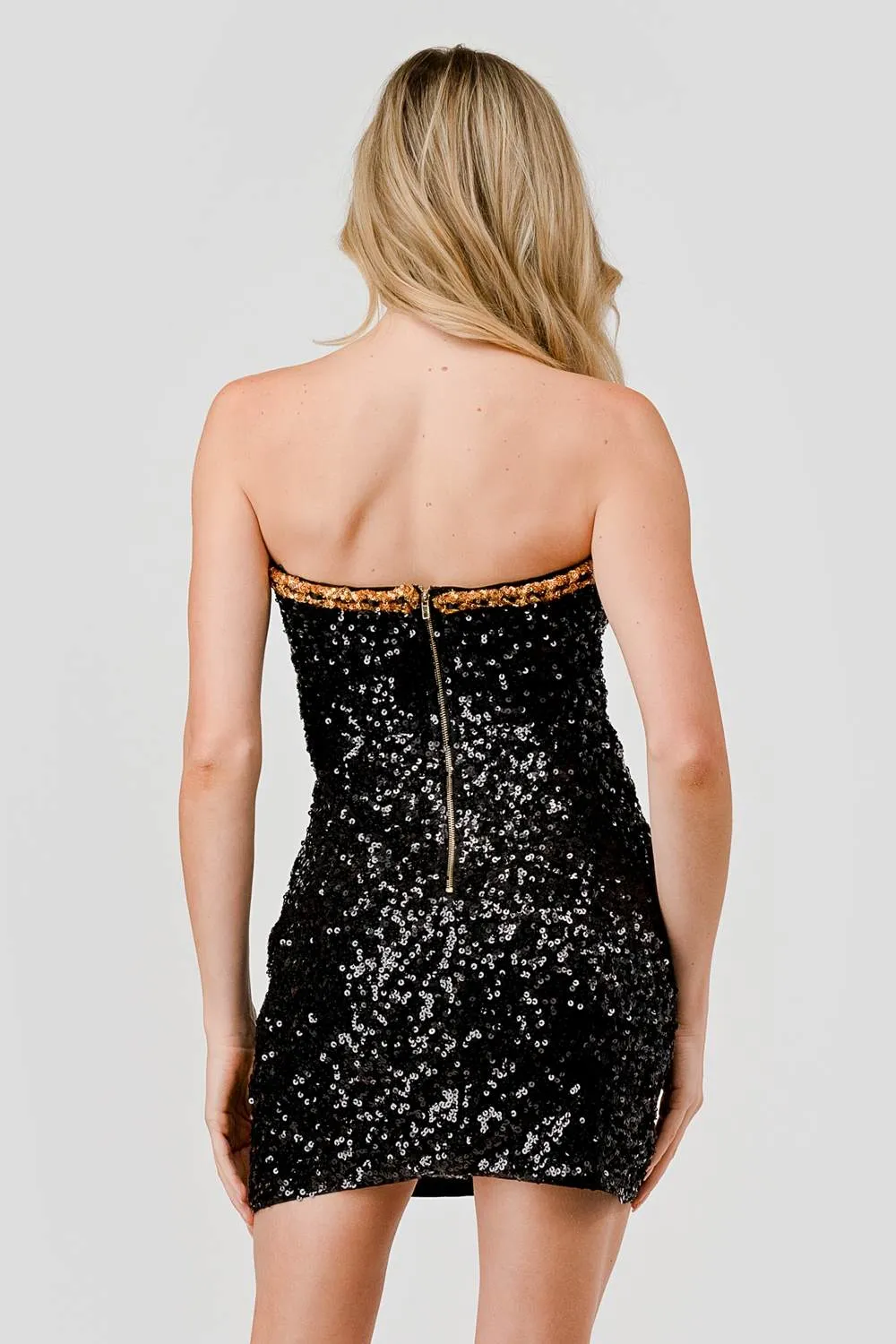AD3656B / LUXE SEQUINS GOLD CHAIN TRIM TUBE MINI DRESS sold by privy product image thumbnail 4