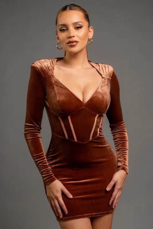 PD75836N-W / LUXE VELVET POWER SHOULDER BODYCON MINI DRESS sold by privy