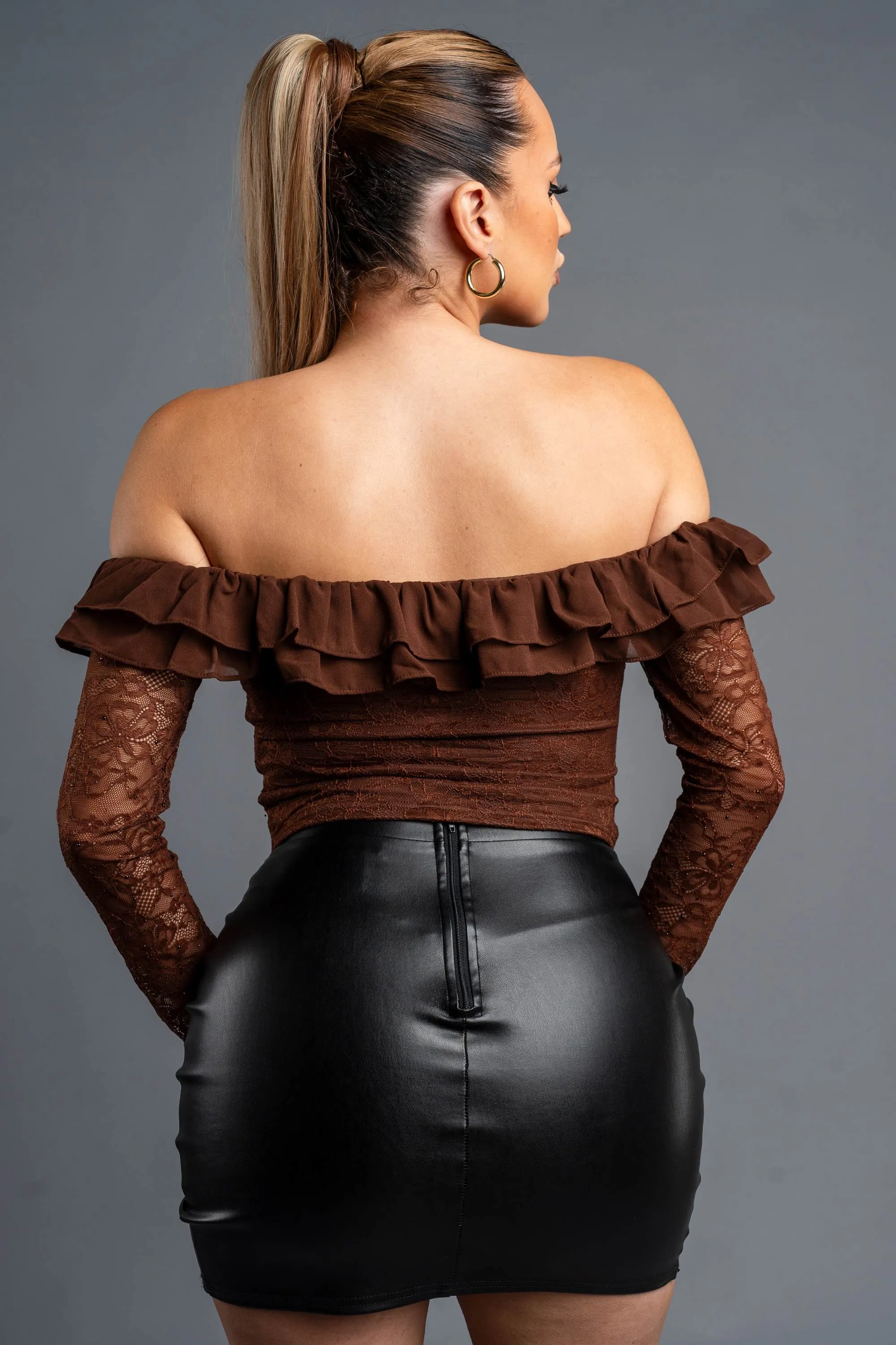 PT44775BST-W / LUXE RHINESTONES LACE & CHIFFON RUFFLE CROPPED TOP sold by privy product image thumbnail 3