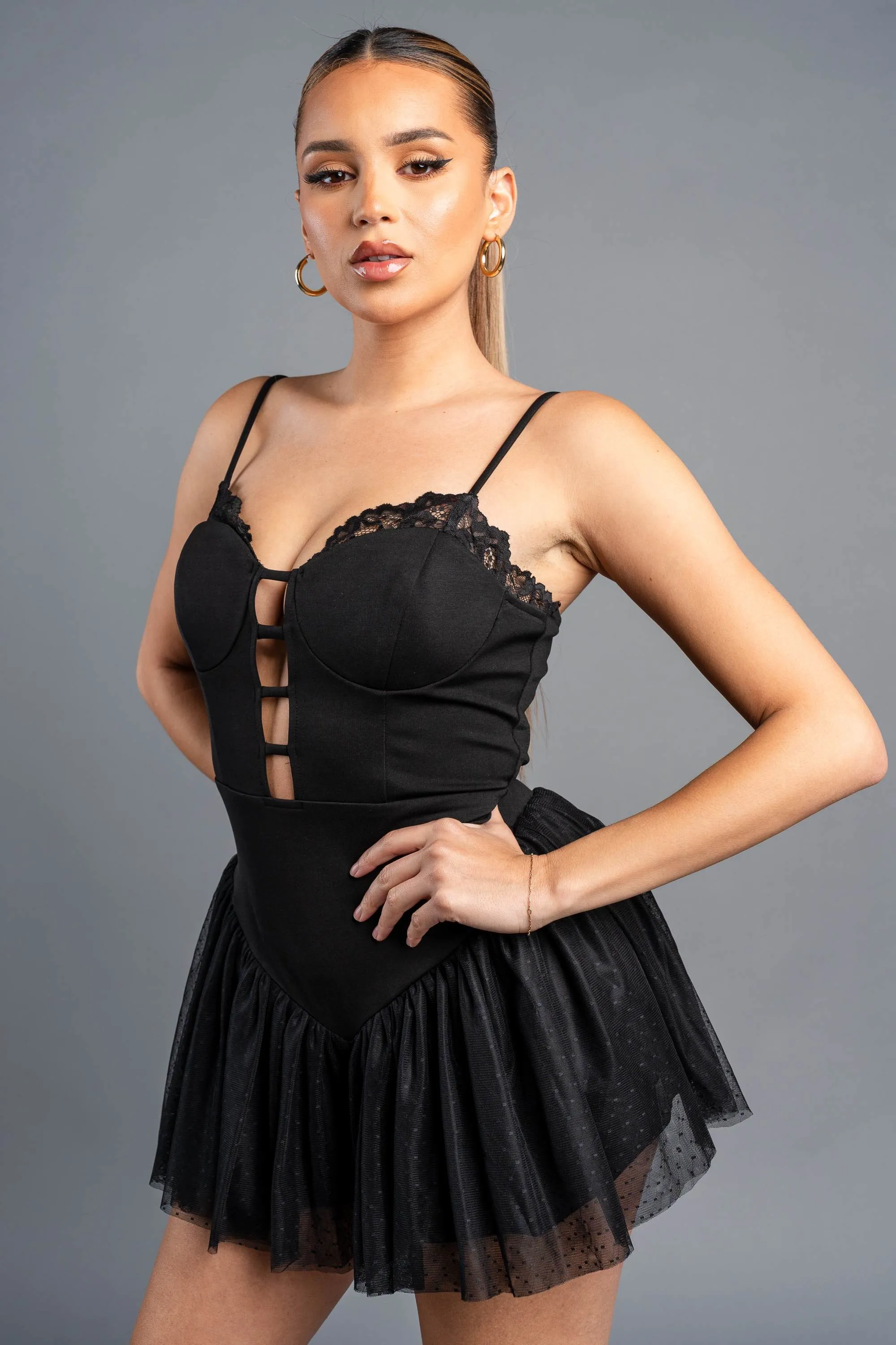 PJ11121B / LUXE LACE TRIM SWEETHEART NYLON TULLE ROMPER sold by privy product image thumbnail 3
