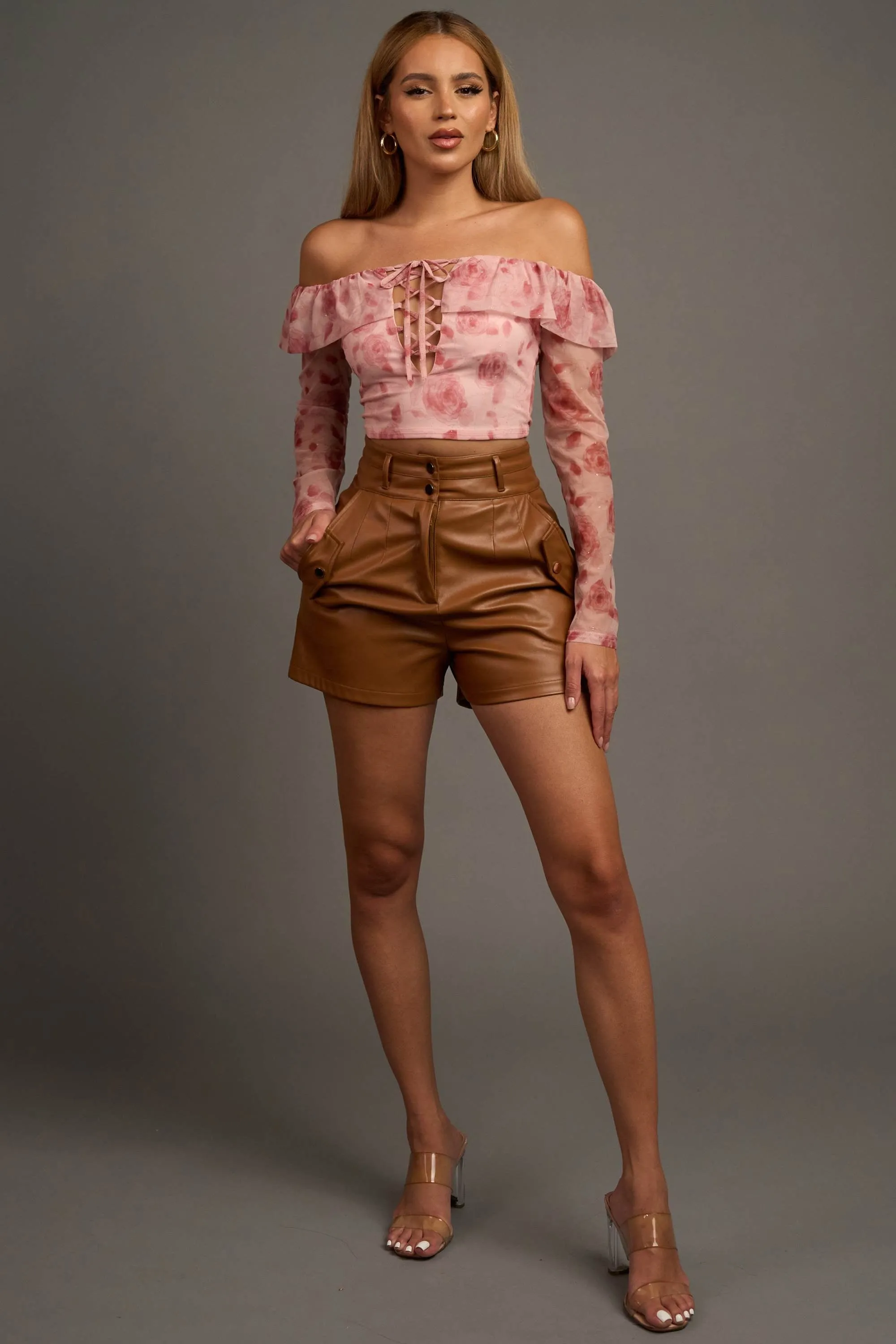PT45037NST-W / ROMANTIC ROSE PRINT GLITTER RUFFLED CROPPED TOP sold by privy product image thumbnail 5