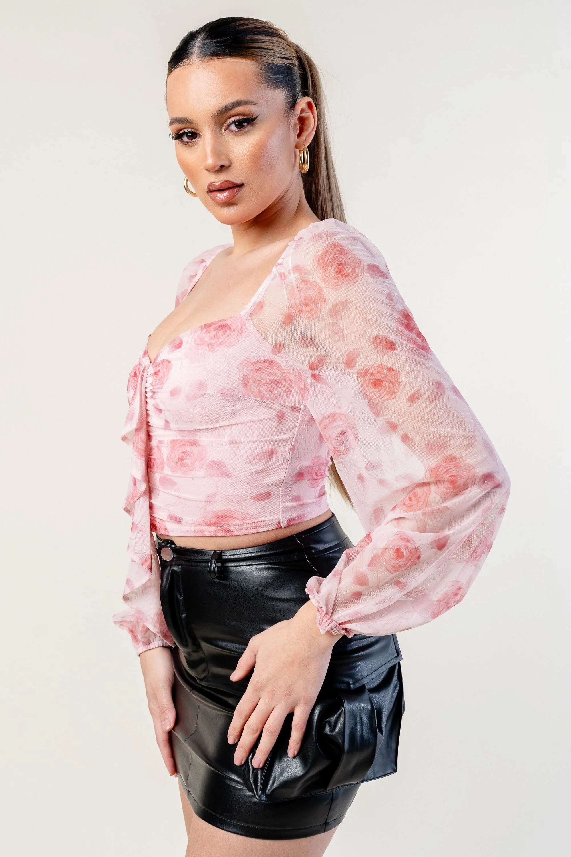 ROMANTIC FLORAL PRINT GLITTER RUFFLE CROPPED TOP sold by privy product image thumbnail 2