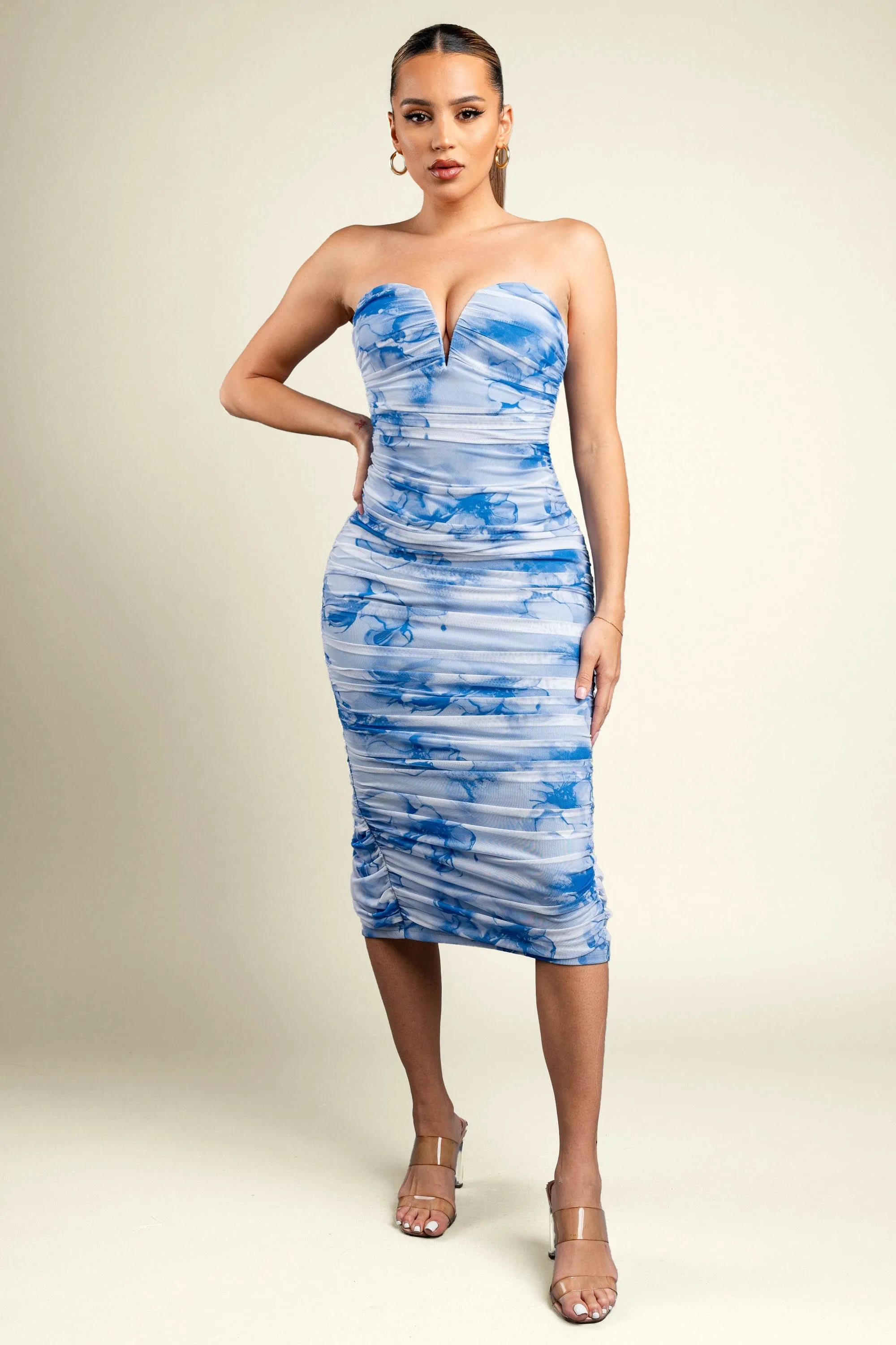 ROMANTIC FLORAL PRINT MESH RUCHED TUBE MIDI DRESS sold by privy product image thumbnail 4