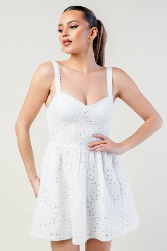 PD78434ETP-W / FRESH EYELET WOVEN SWEETHEART SKATER MINI DRESS sold by privy