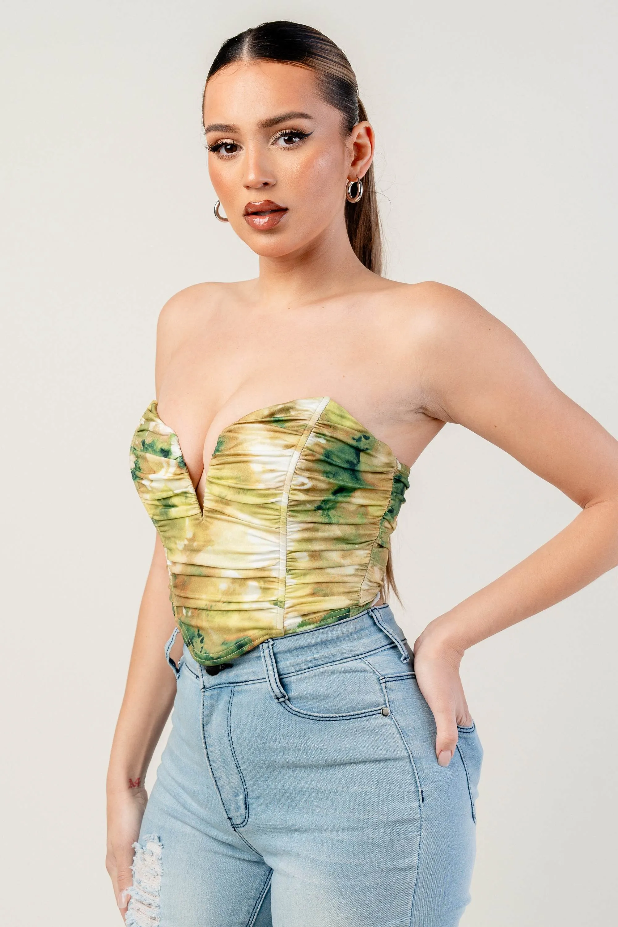 V WIRE INSERT RUCHING TUBE CROP TOP sold by privy product image thumbnail 3