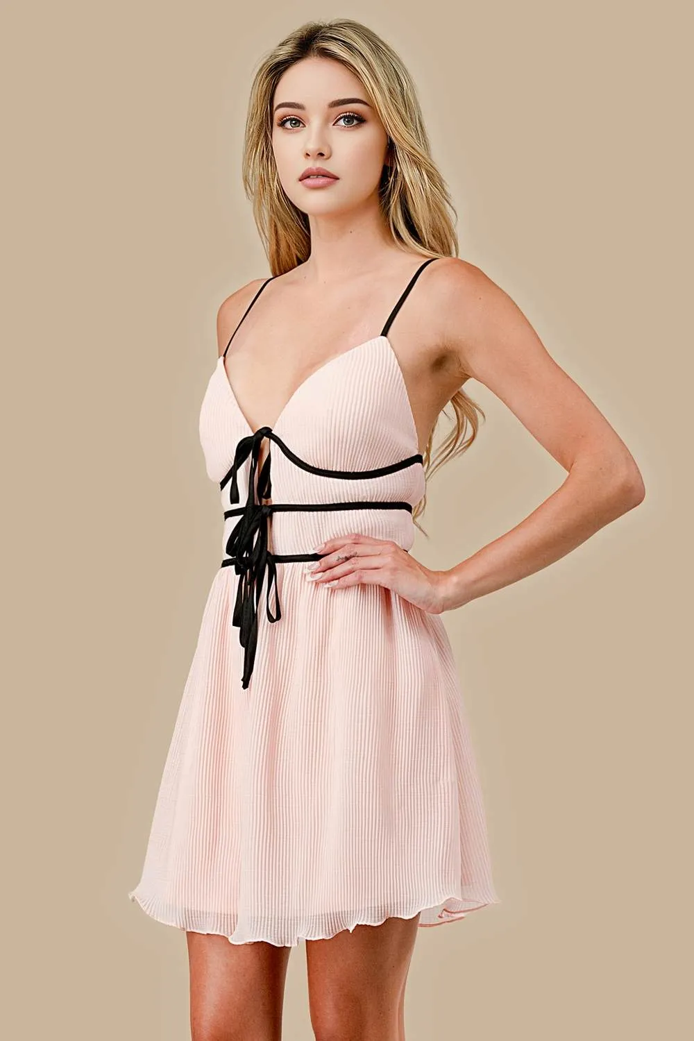 AD3986S / WOVEN PLEATS WITH CONTRAST STRAPPING MINI DRESS sold by privy product image thumbnail 2