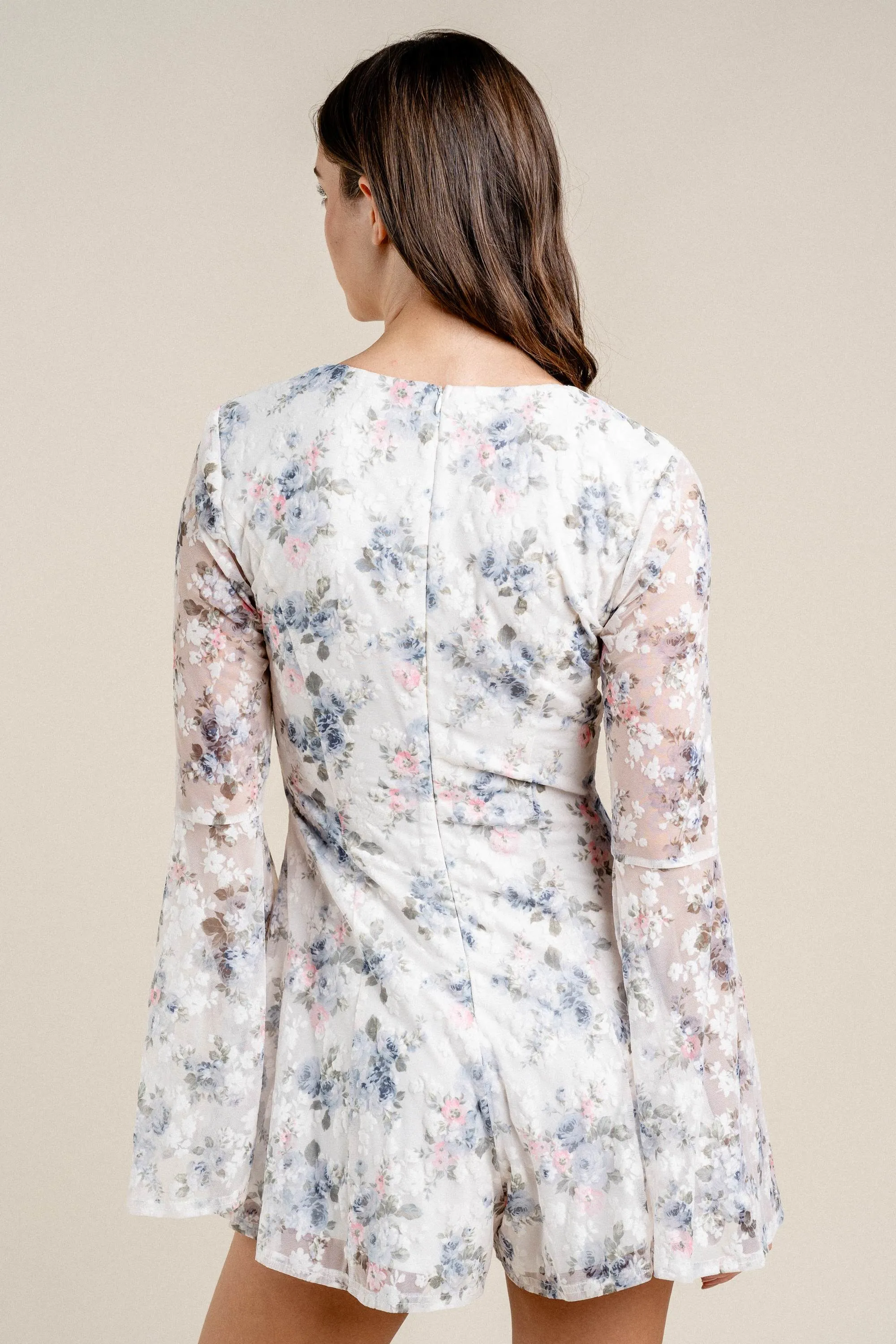 BJ7316S / ROMANTIC FLORAL BURNOUT MESH KIMONO SLEEVE ROMPER sold by privy product image thumbnail 4