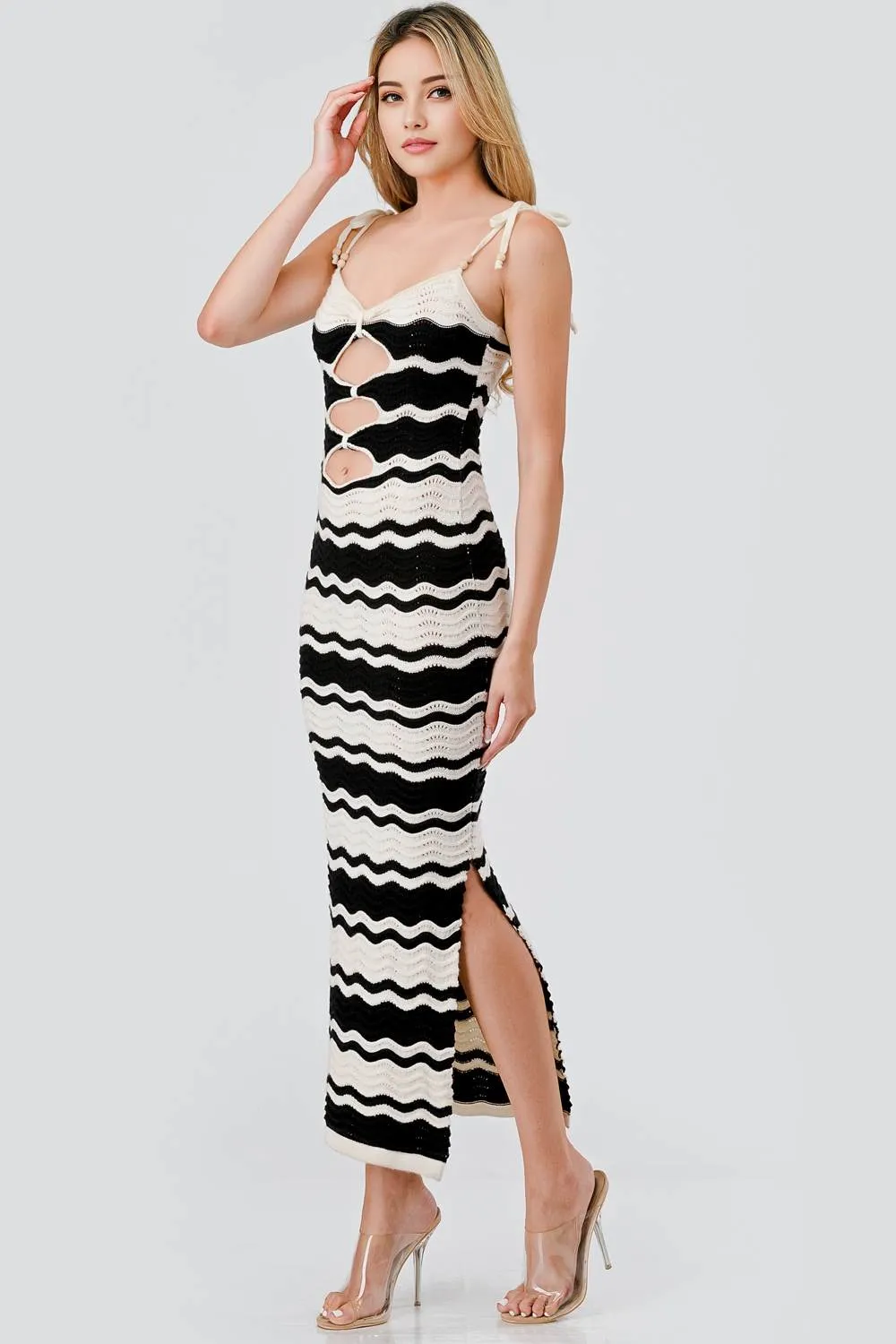 AD4104N / TOW TONE SWEATER KNIT & WOOD RING TRIM DRESS sold by privy product image thumbnail 3