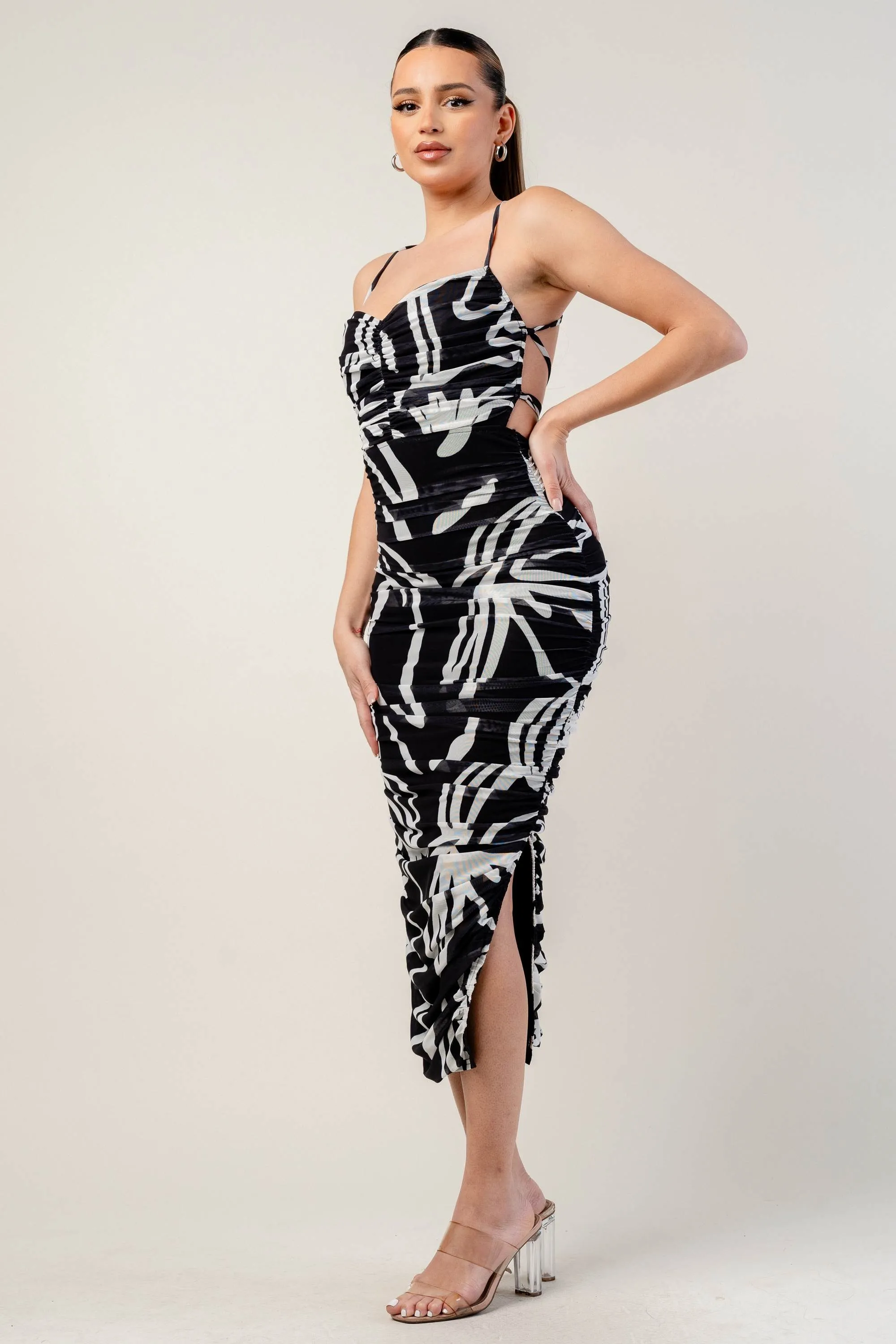 PD78561B-W / MESH PRINT OPEN BACK LACE UP RUCHING MIDI DRESS sold by privy product image thumbnail 2