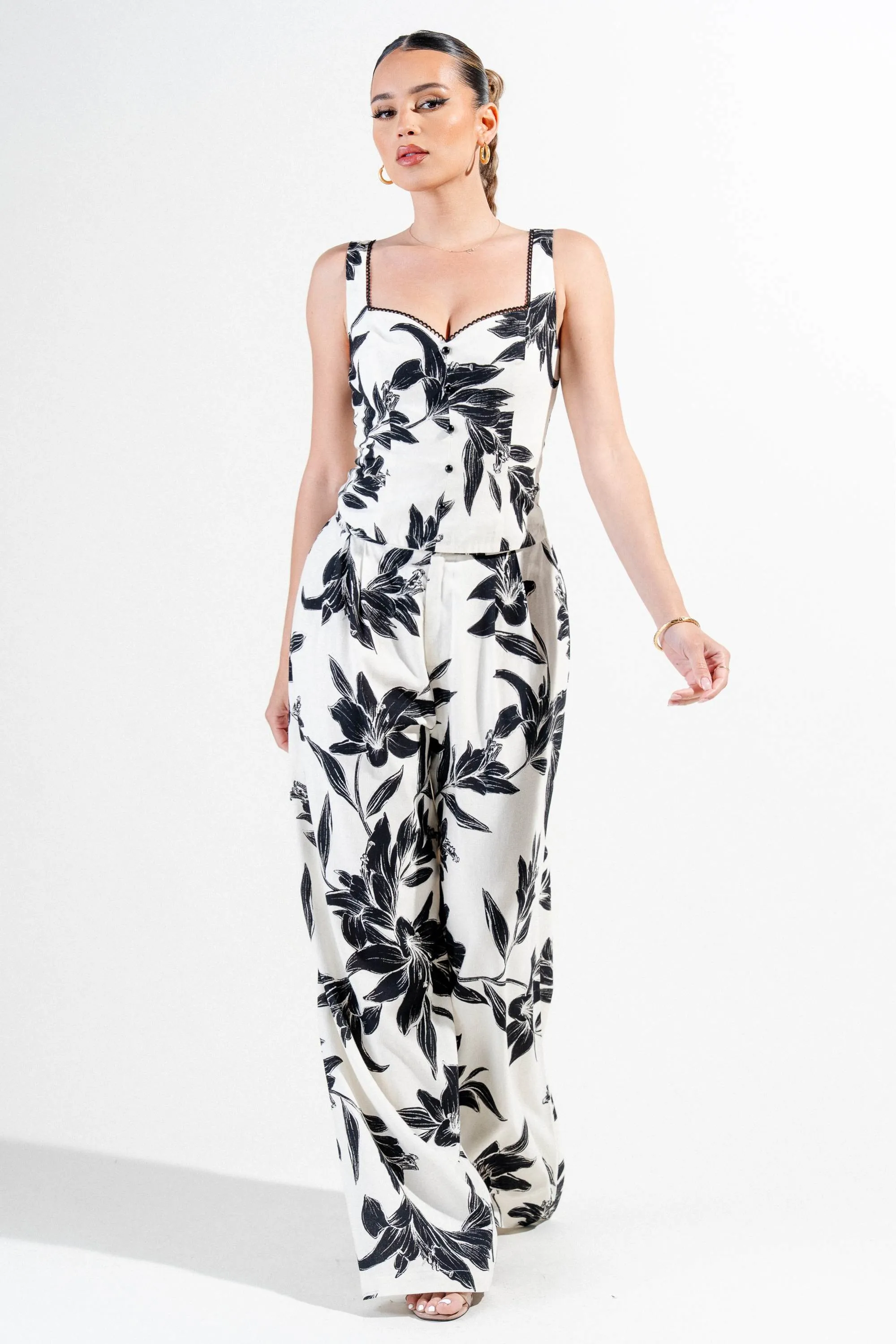 PBWS31937S-W / RAYON LINEN PRINT WIDE LEG PANTS sold by privy product image thumbnail 4