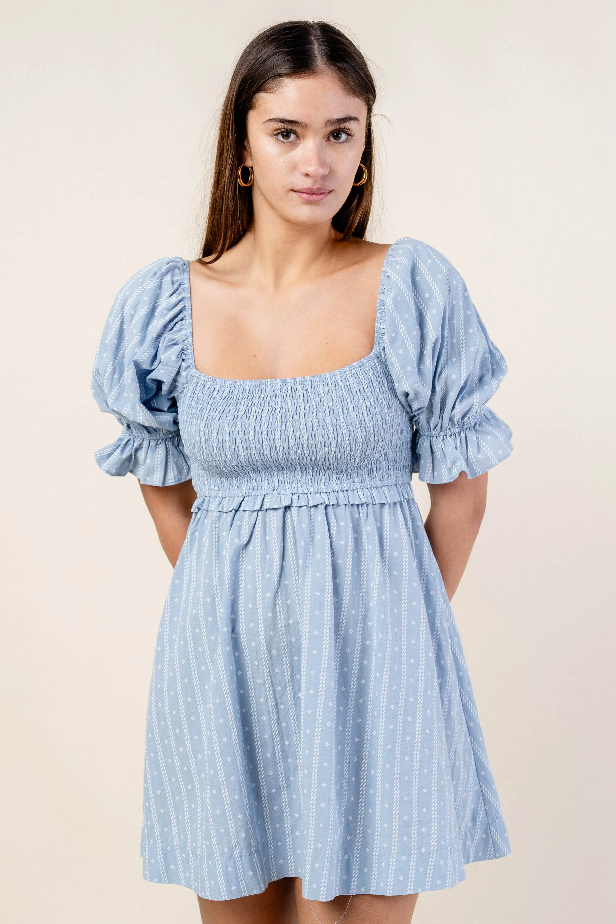 BD10498K / EYELET PRINT SMOCKED RUFFLED LINEN MINI DRESS sold by privy