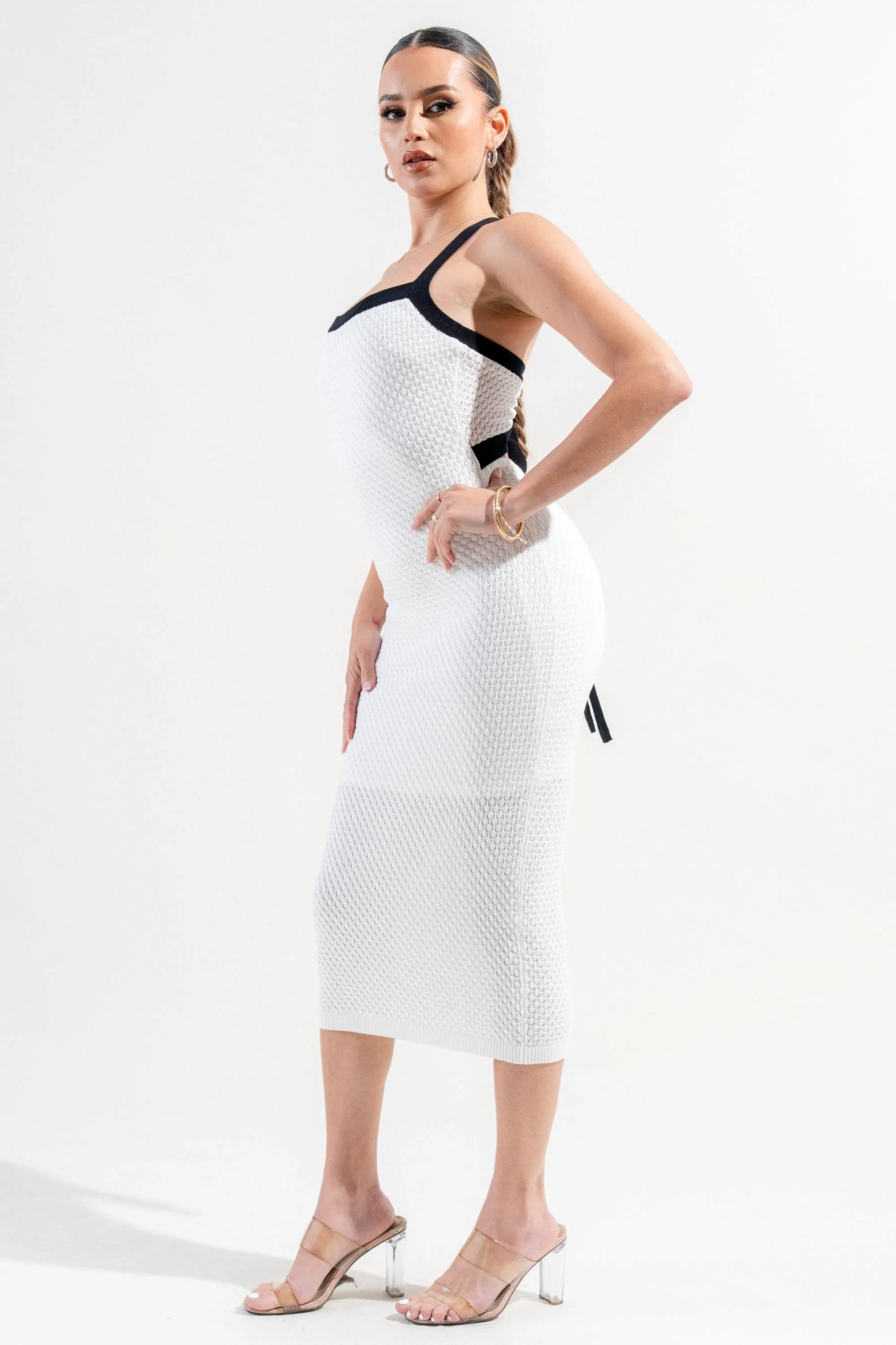 PDKS78699B-W / SWEATER KNIT BACK CUT OUT TIE DETAIL MIDI DRESS sold by privy product image thumbnail 2