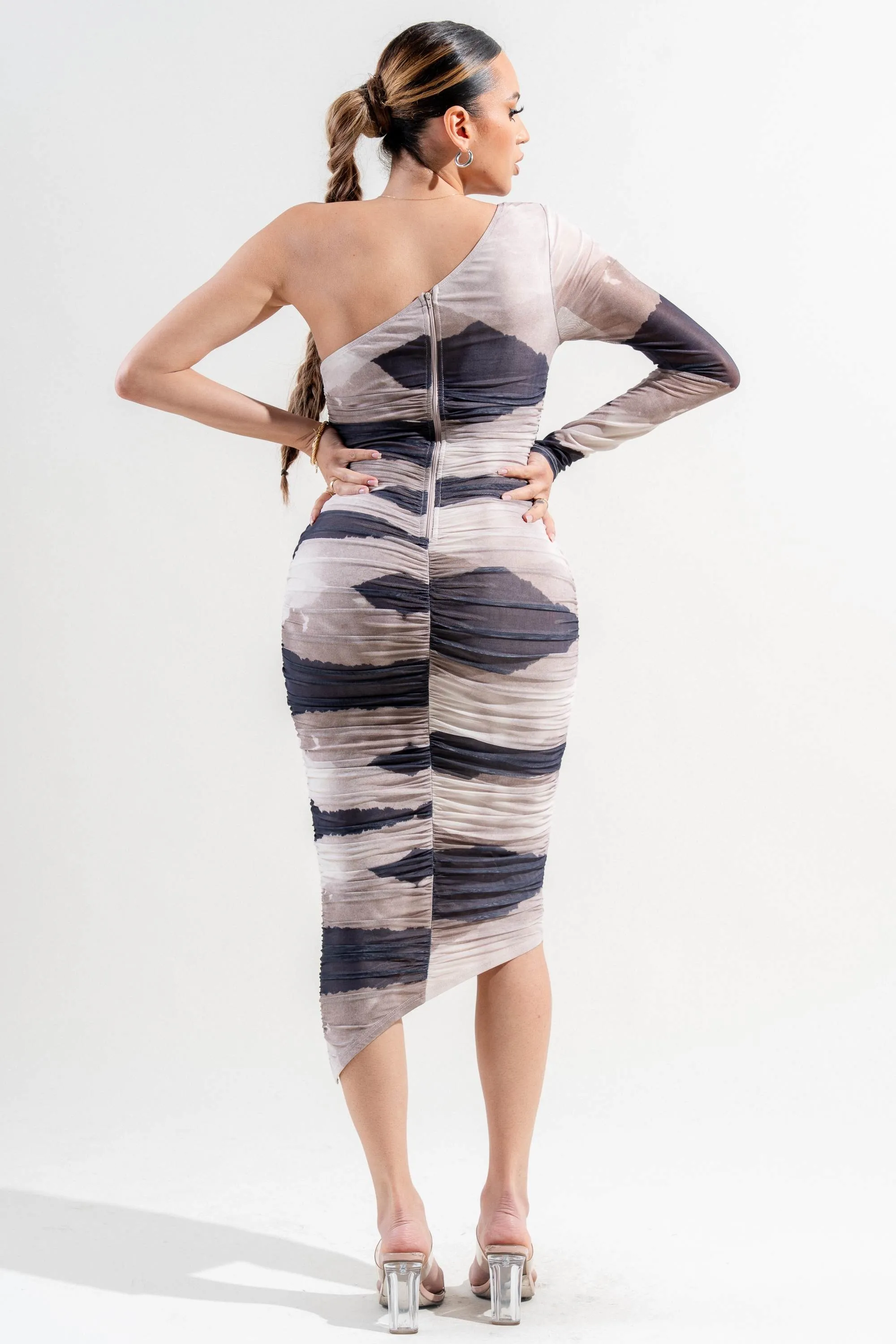 PD78113K / MESH PRINT ONE SHOULDER MIDI DRESS sold by privy product image thumbnail 3