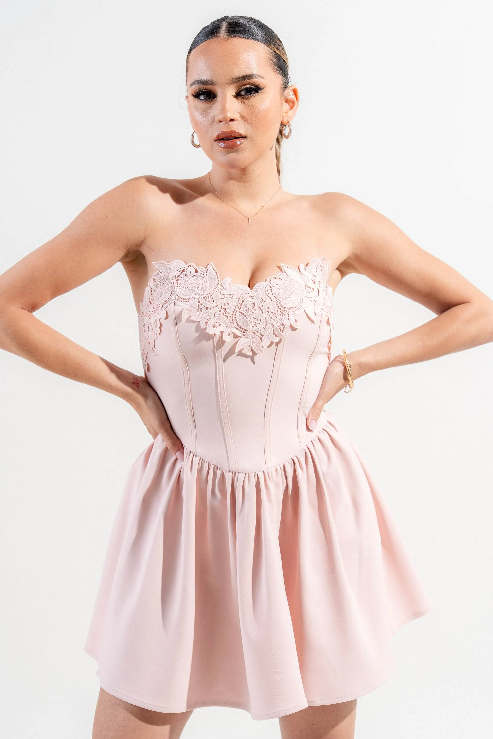 PD78489E-W / STRETCH WOVEN MINI DRESS sold by privy