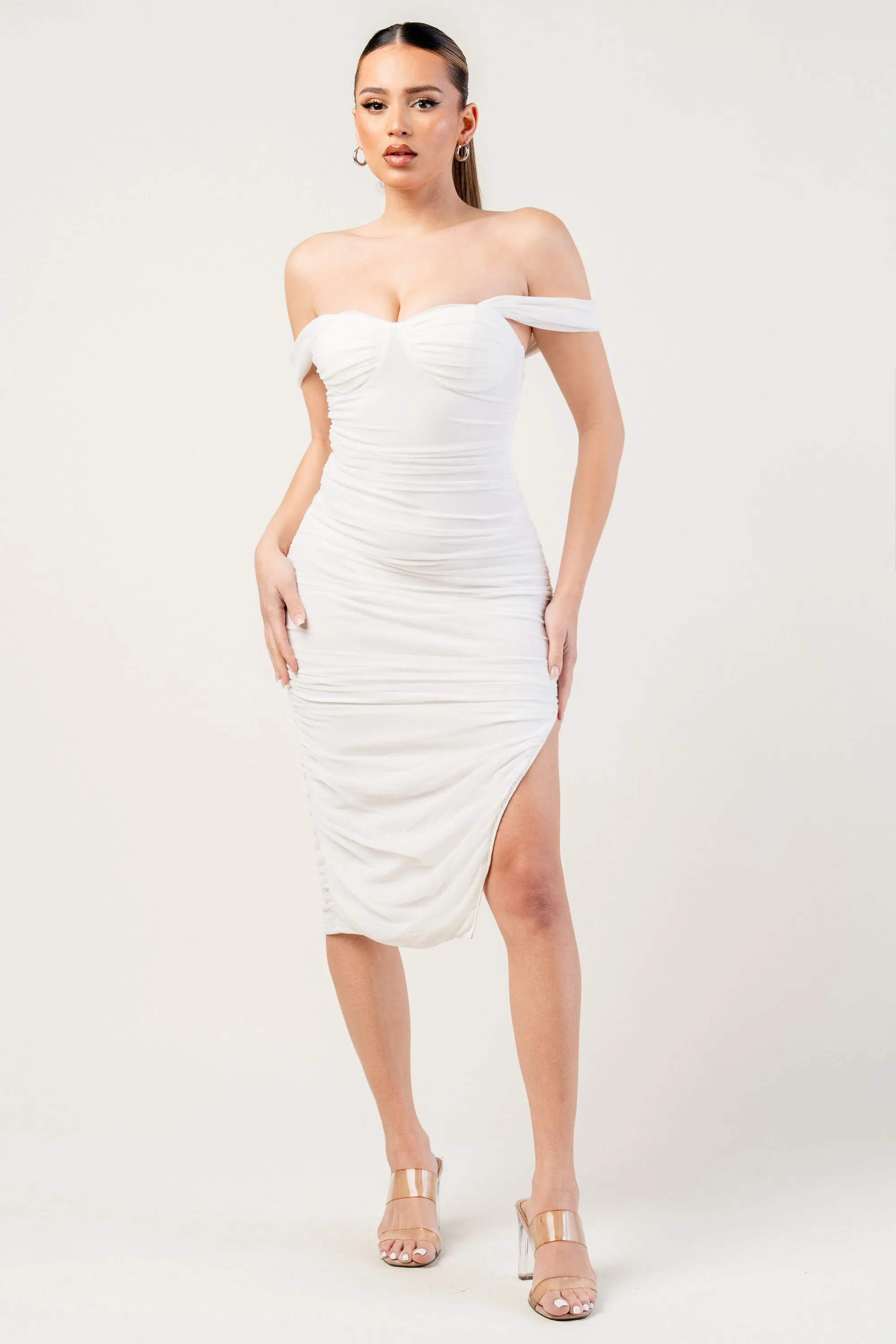 PD73886N / MESH SWEETHEART OFF SHOULDER RUCHED MIDI DRESS sold by privy product image thumbnail 4