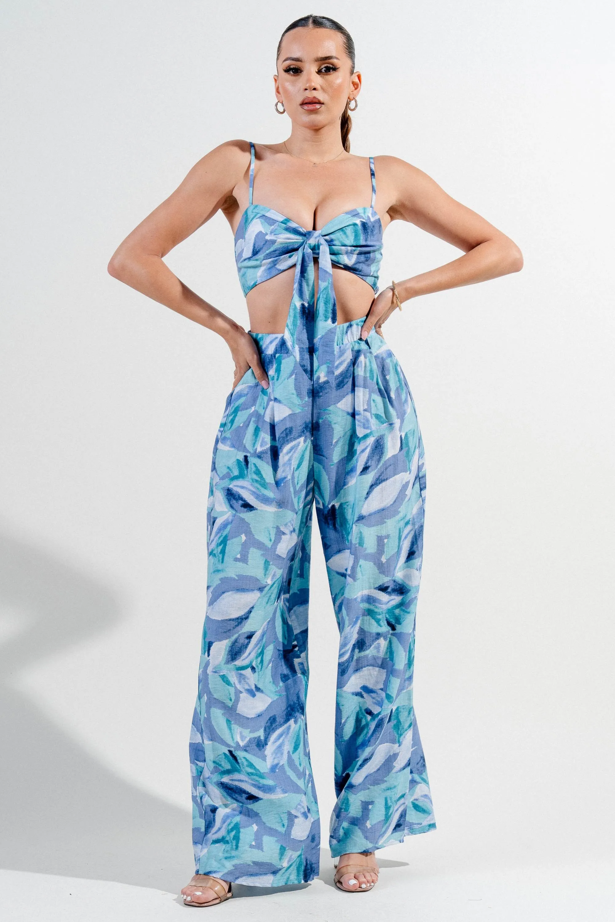 PSWS9780K / LINEN PRINT FRONT TIE SMOCKED BAK TOP & WIDE LEG PANTS SET sold by privy