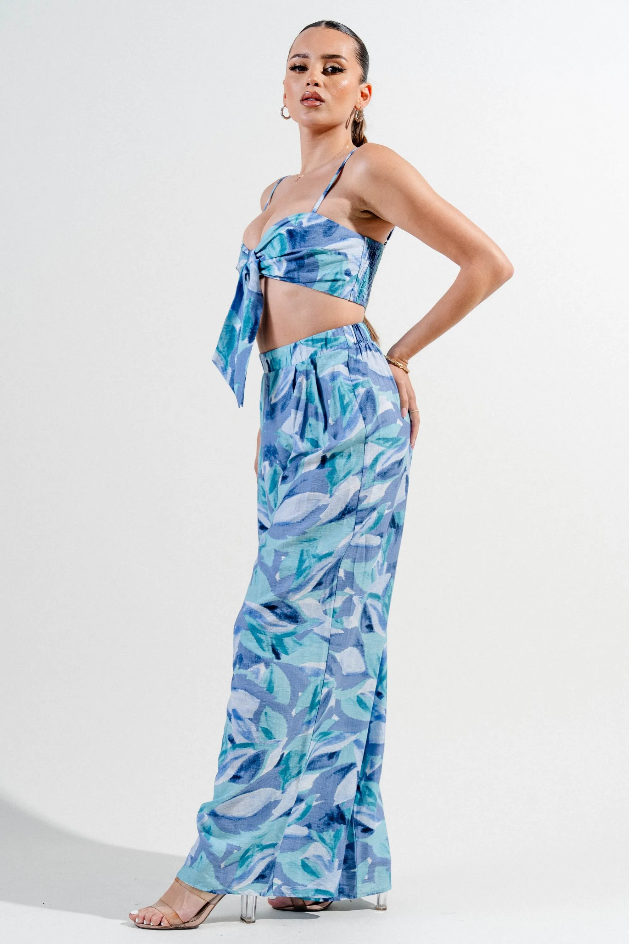PSWS9780K / LINEN PRINT FRONT TIE SMOCKED BAK TOP & WIDE LEG PANTS SET sold by privy product image thumbnail 2