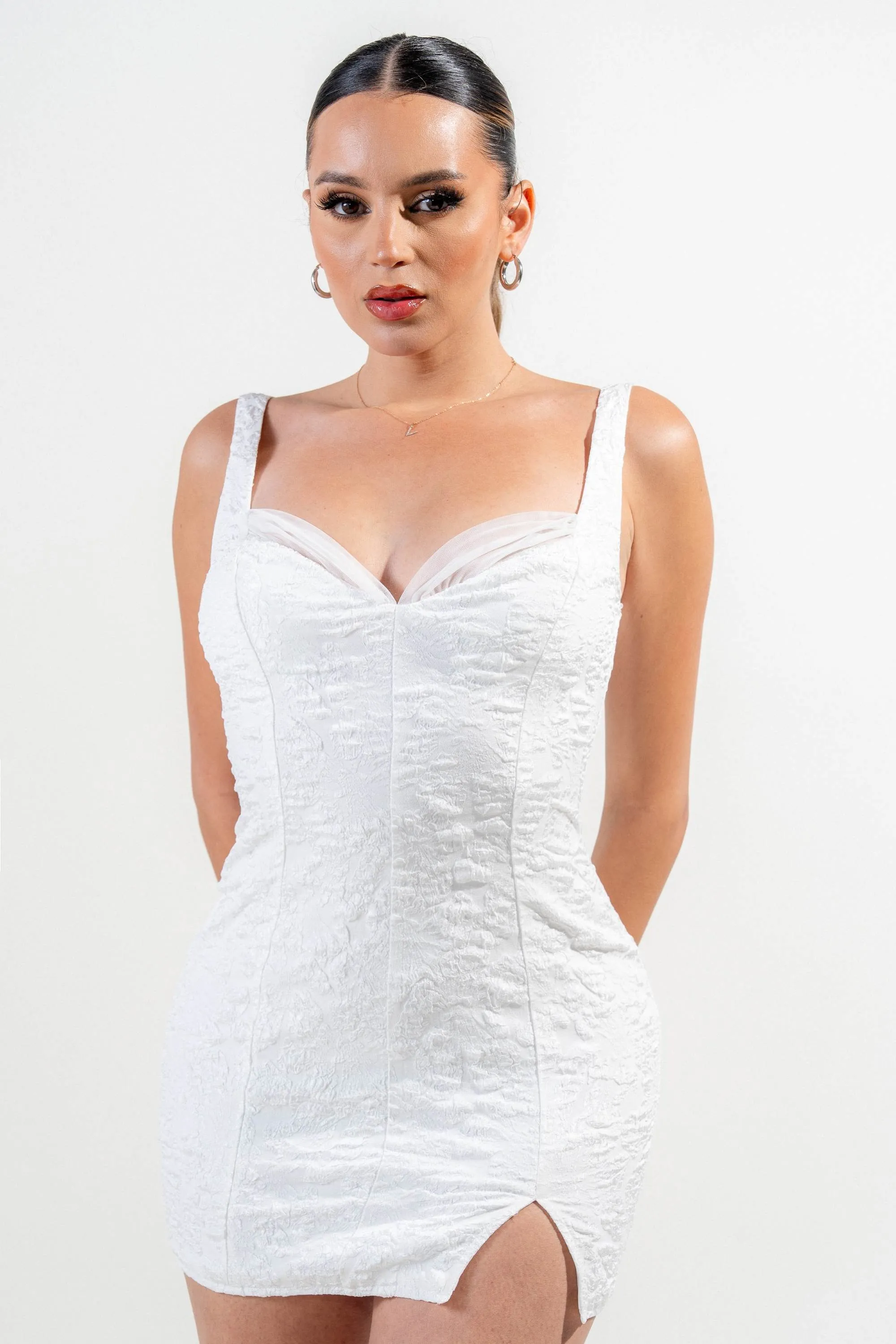 PDKS78754E-W / THICK STRETCH WOVEN SWEETHEART NECK TULLE INSET BODYCON DRESS sold by privy product image thumbnail 4