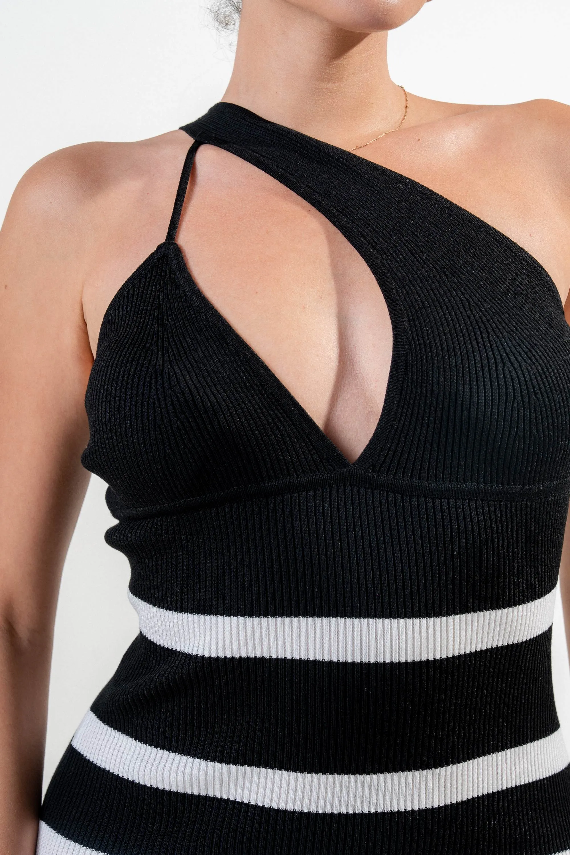 PDKS78711B-W / RIB SWEATER STRIPE ONE SHOULDER MIDI DRESS sold by privy product image thumbnail 5