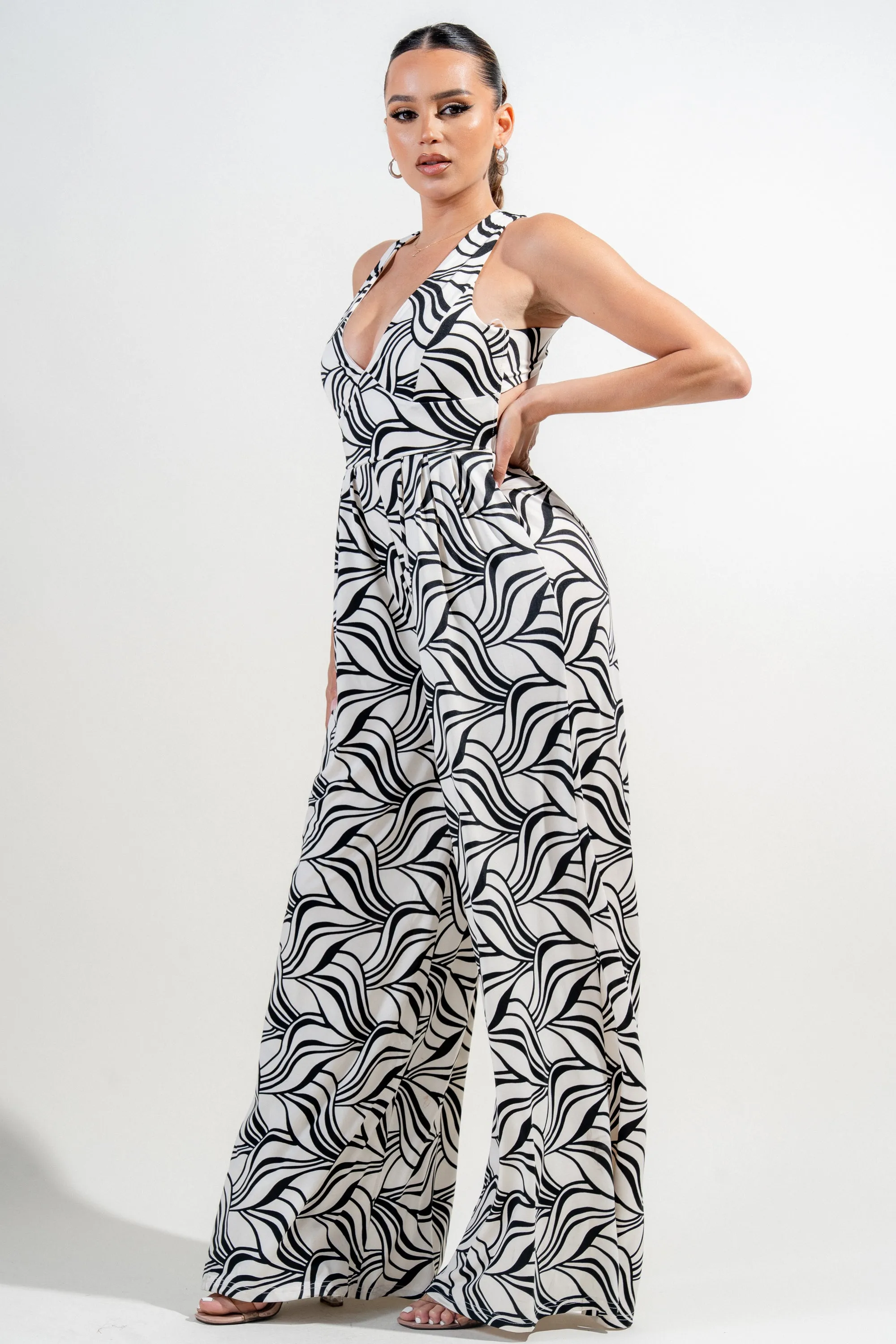PJ10739B-W / LEAF PRINT HALTER RACERBACK WIDE LEGS JUMPSUIT sold by privy product image thumbnail 2