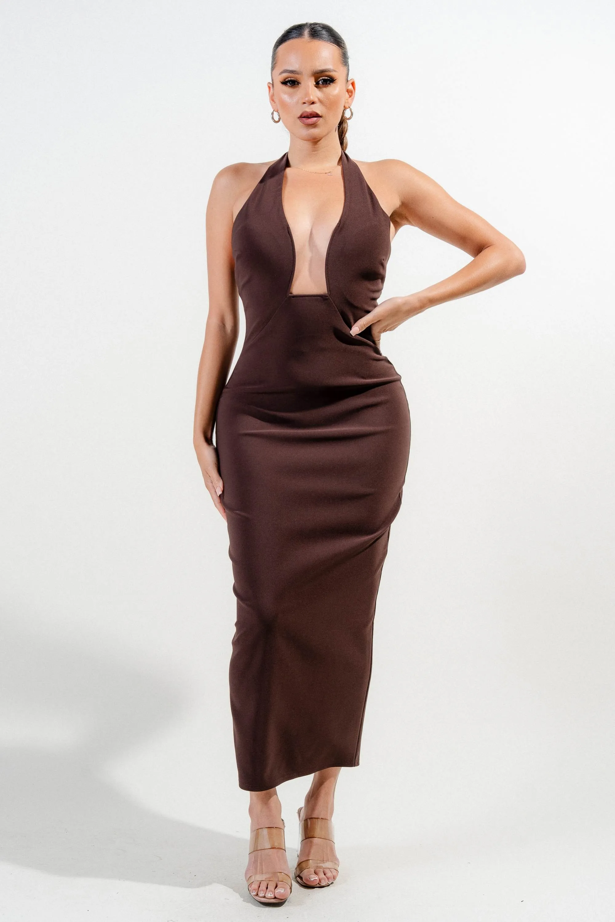 HD30106S / FINE STRETCH WOVEN HALTER NECK FITTED MIDI DRESS sold by privy