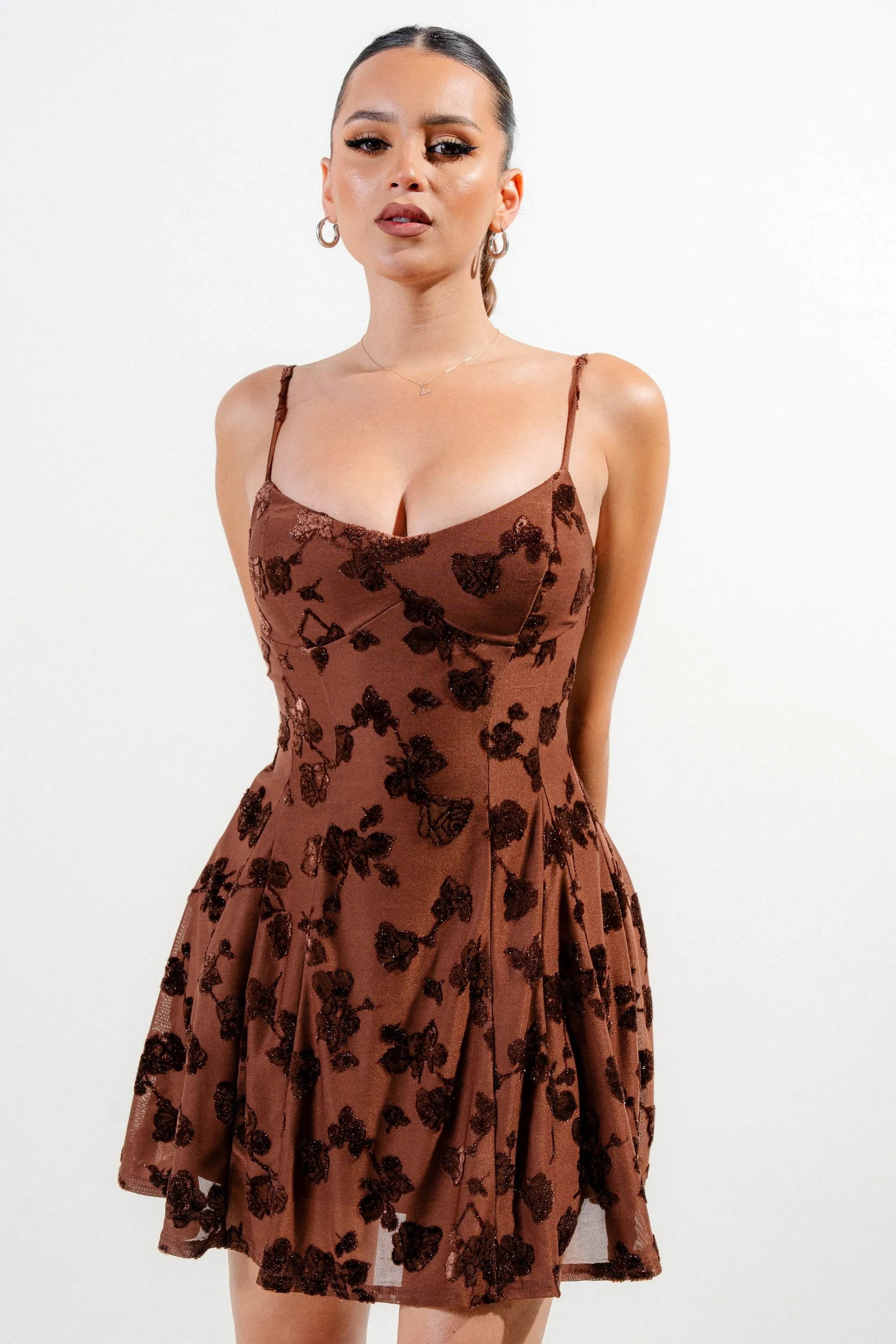 PD78964B / METALLIC MESH BURNOUT KNIT FIT AND FLARE MINI DRESS sold by privy product image thumbnail 4