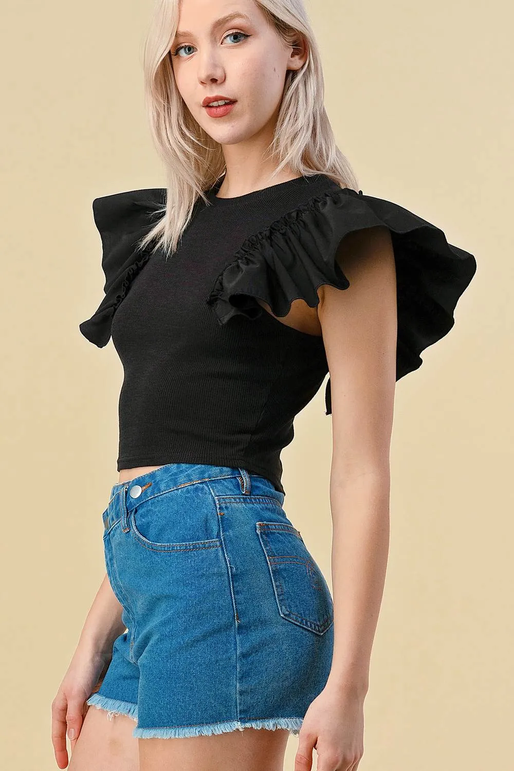 BT1511C / CHIC RUFFLE SLEEVE DETAIL CROP TOP sold by privy product image thumbnail 2