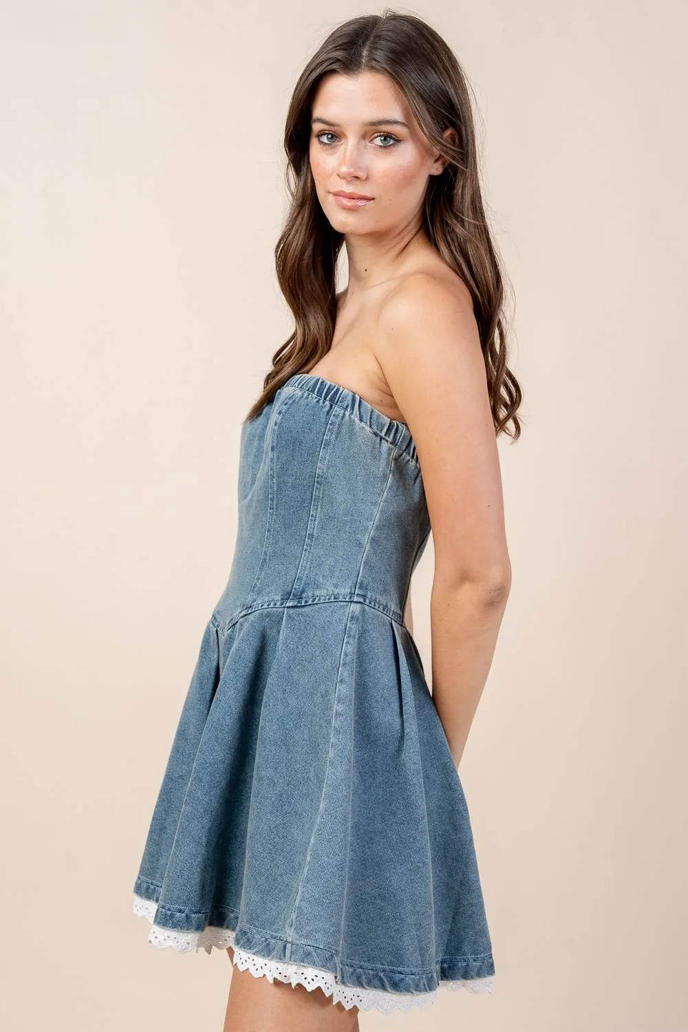 CD30247N / ELASTICATED TUBE DENIM SHORT DRESS W/ EYELET TRIMMED HEM sold by privy product image thumbnail 2