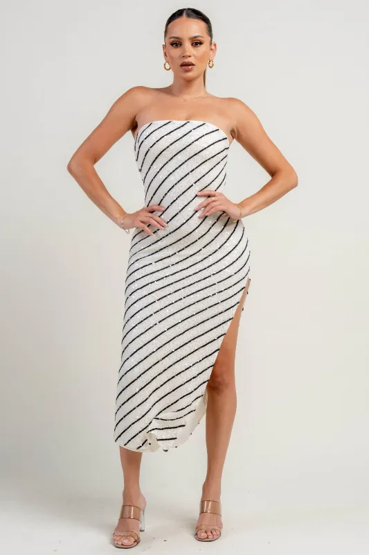 HD30078K / CLEAR SEQUIN STRIPE CROCHET KNIT W/ BACK HARDWARE MID DRESSES sold by privy