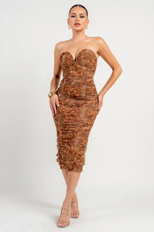 PD79008N / MESH PRINT WIRE INSET TUBE BACK SLIT RUCHING MIDI DRESS sold by privy