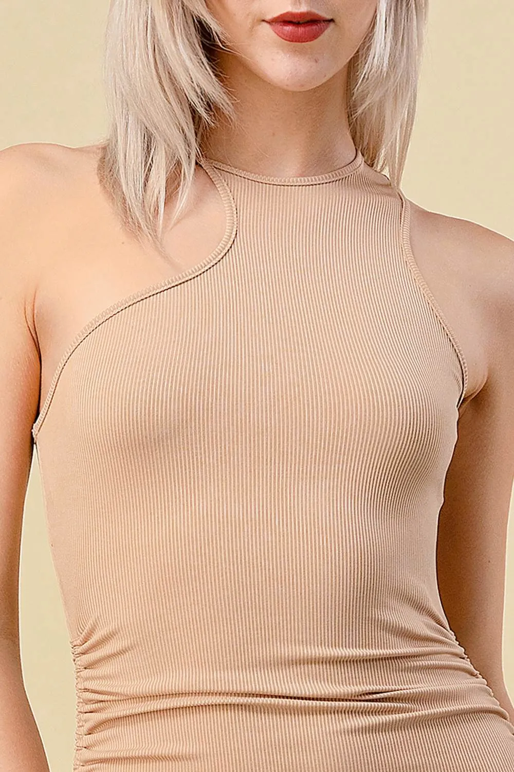 BD10222H / ASYMMETRICAL HALTER NECK W/ DRAWSTRING SIDES MINI DRESS sold by privy product image thumbnail 5