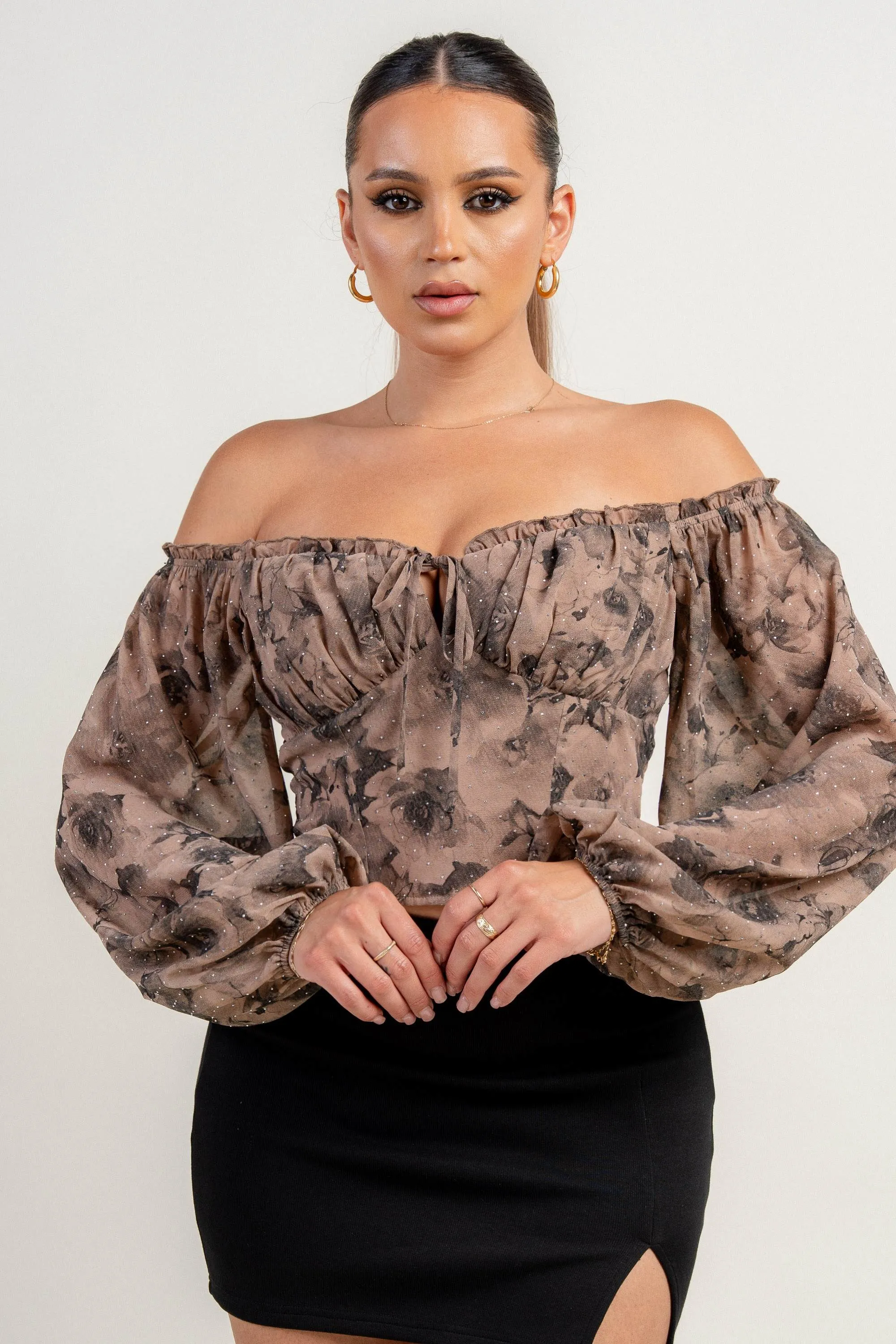 PT45491K / RUFFLE OFF SHOULDER LONG S/V FRONT TIE SMOCKED BACK TOP sold by privy product image thumbnail 4
