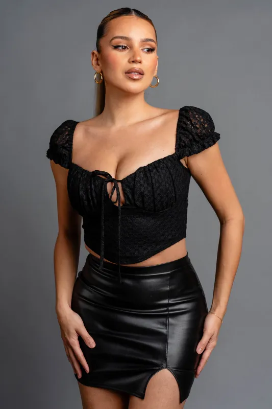 PT45062N / STRETCH LACE CROP TOP sold by privy