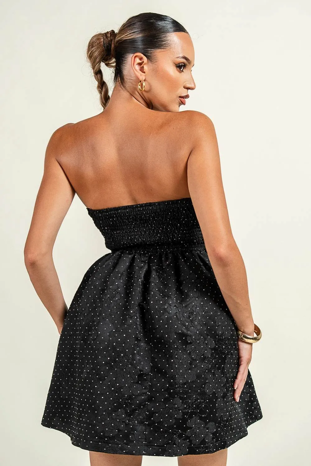 PD79042BS / HOTFIX JACQ TUBE TWIST FRONT CUTOUT FLARE MINI DRESS sold by privy product image thumbnail 3