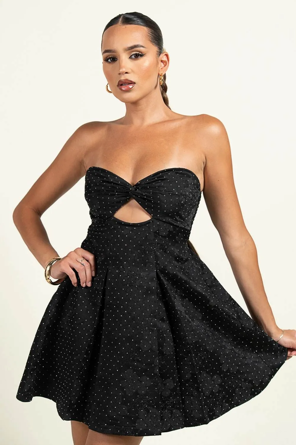 PD79042BS / HOTFIX JACQ TUBE TWIST FRONT CUTOUT FLARE MINI DRESS sold by privy