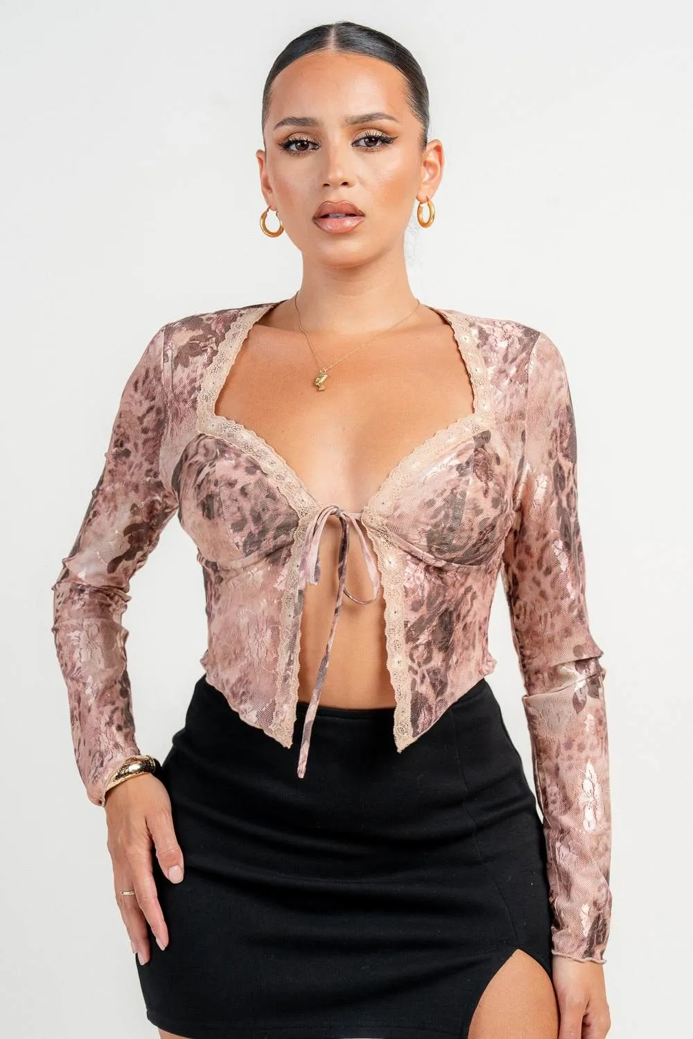 HT4140S / PRINTED MESH LACE TRIM TIE FRONT TOP sold by privy product image thumbnail 4