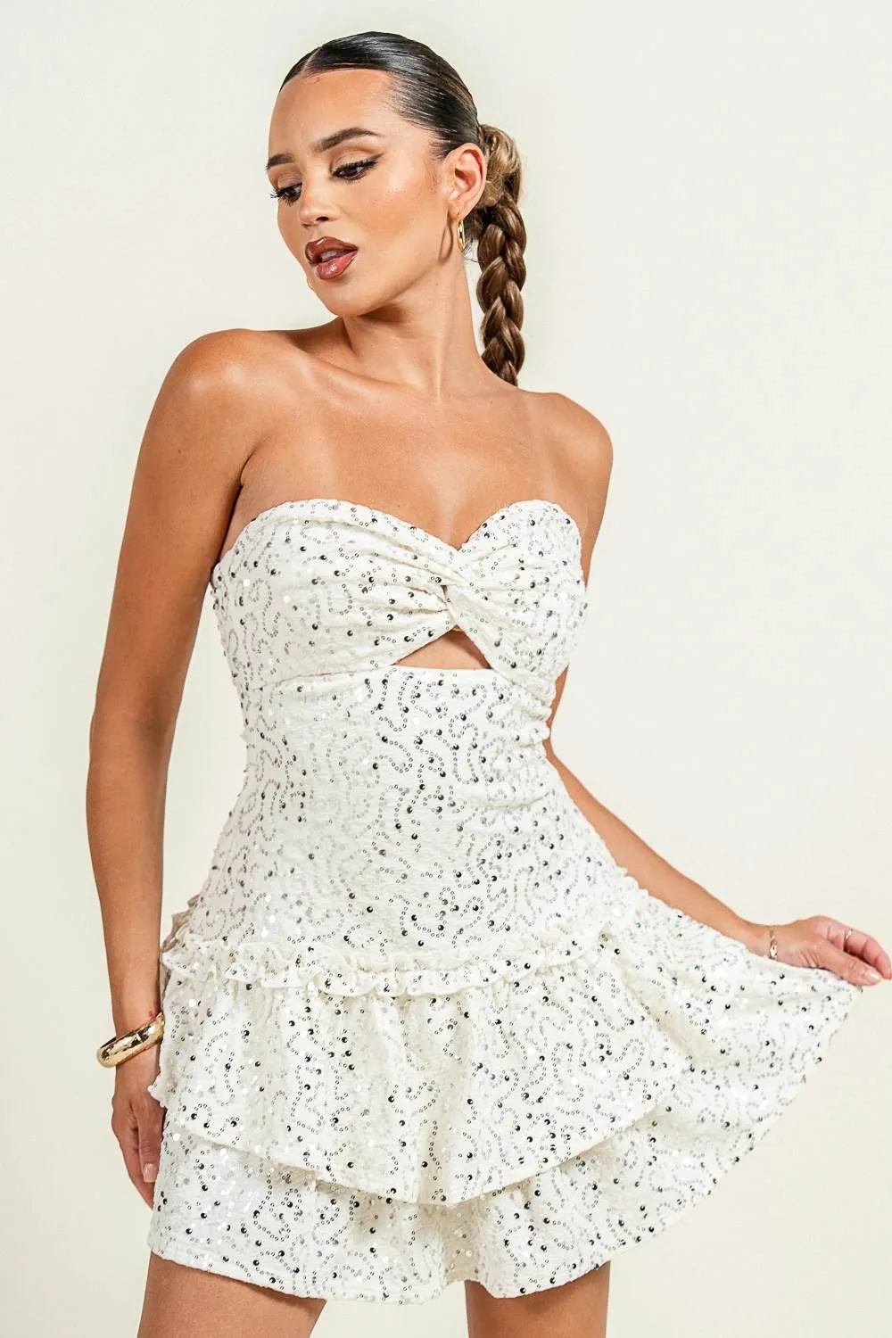 PD79034B / TUBE TWIST CUTOUT RUFFLE MINI DRESS sold by privy