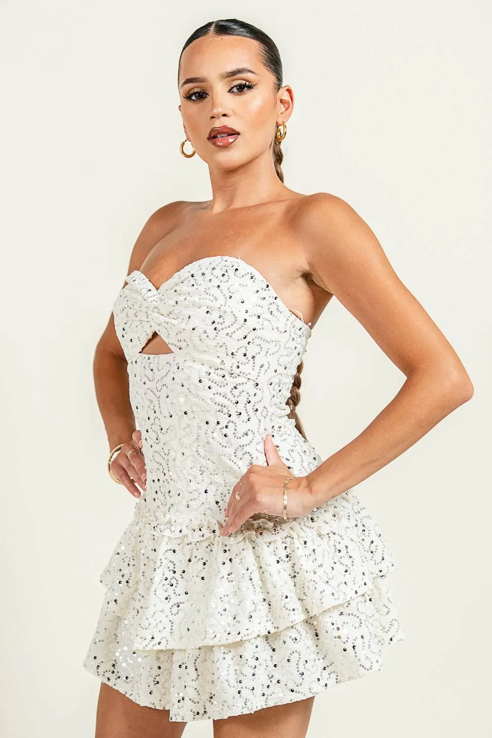 PD79034B / TUBE TWIST CUTOUT RUFFLE MINI DRESS sold by privy product image thumbnail 2