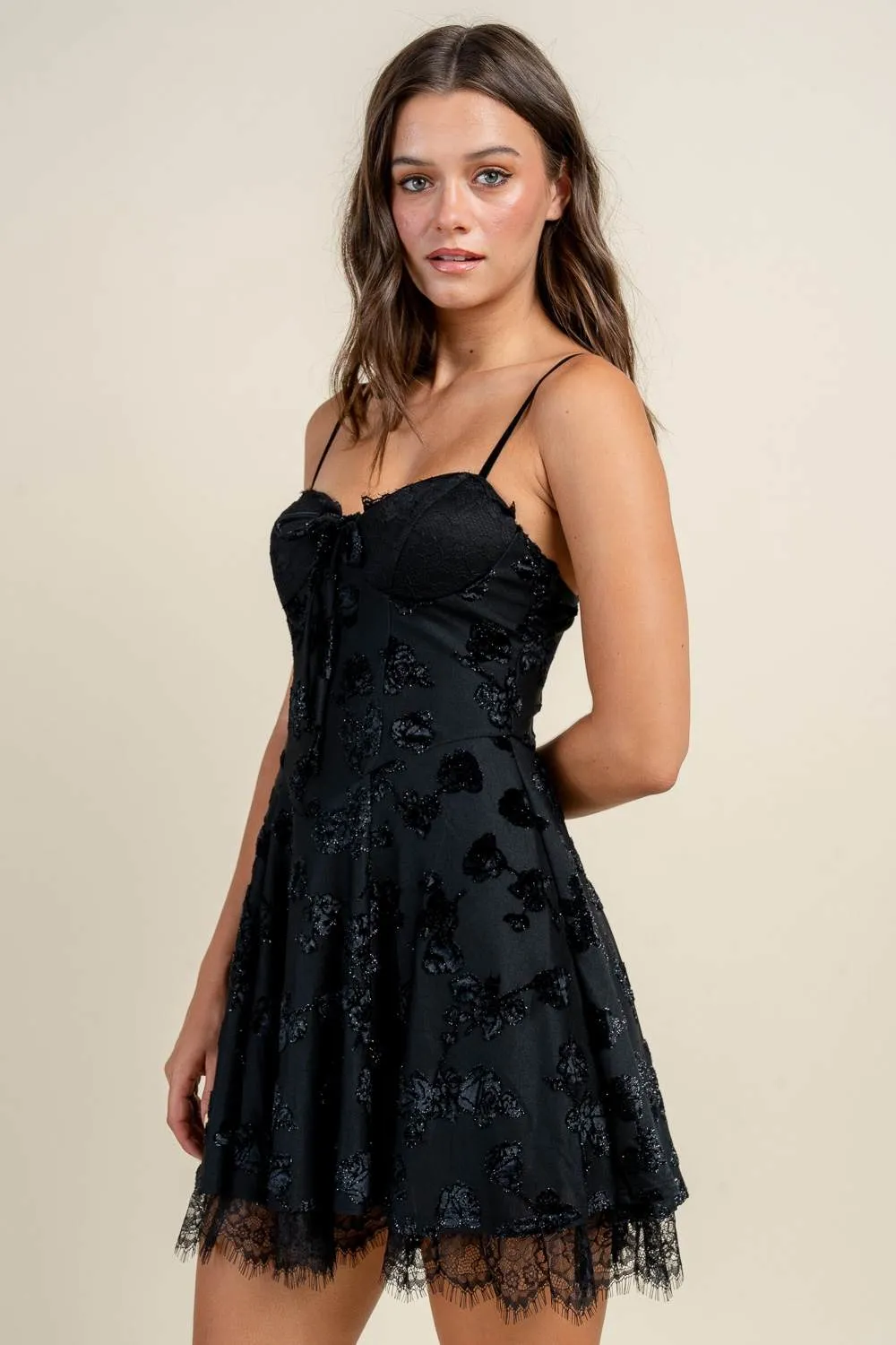 BD13106B / FIT AND FLARE MINI CIRCLE DRESS WITH LACE TRIM sold by privy product image thumbnail 2