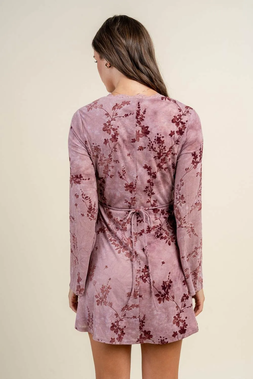 BD13121S / FIT AND FLARE MINI DRESS W/ FLARE SLEEVES sold by privy product image thumbnail 3