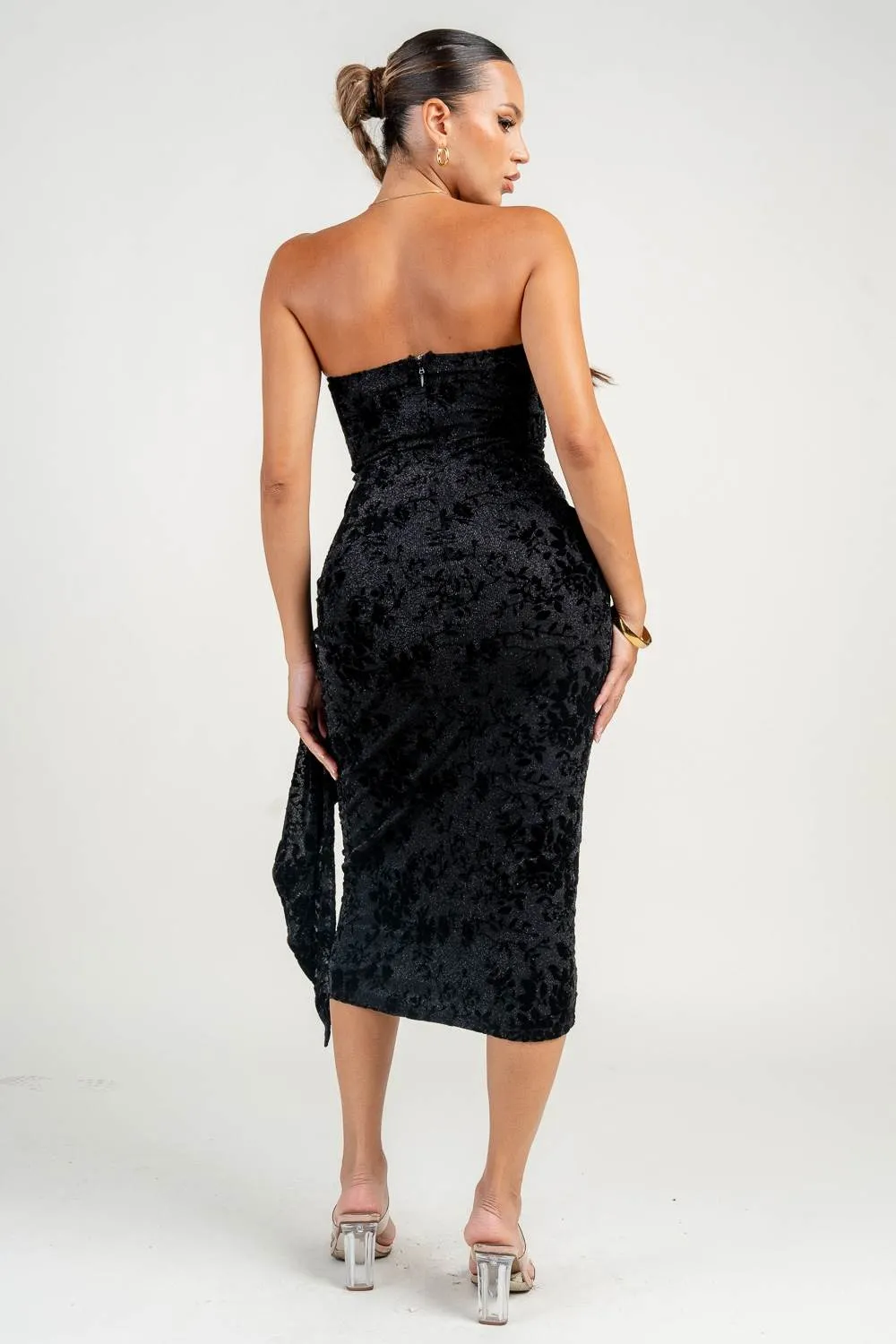 HD30318N / METALLIC MESH FLOCKING RUCHED MIDI W/ SASH DRESS sold by privy product image thumbnail 3