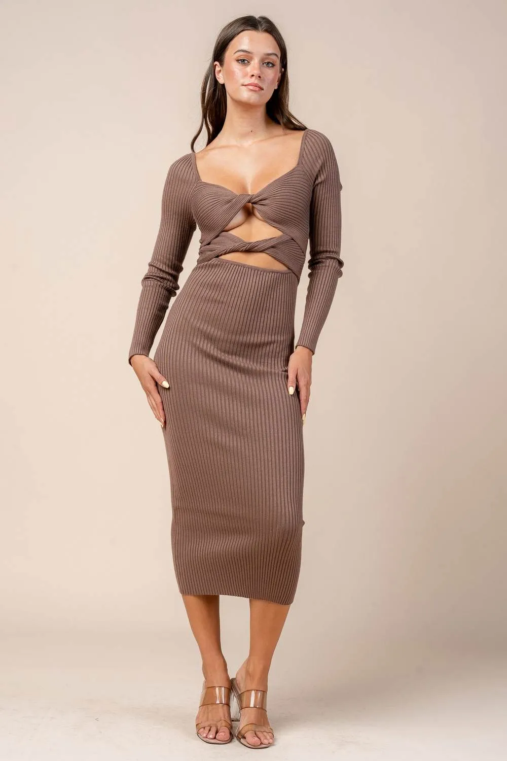 CD30620B / CUT OUT TWISTED OFF SH MIDI DRESS sold by privy product image thumbnail 4