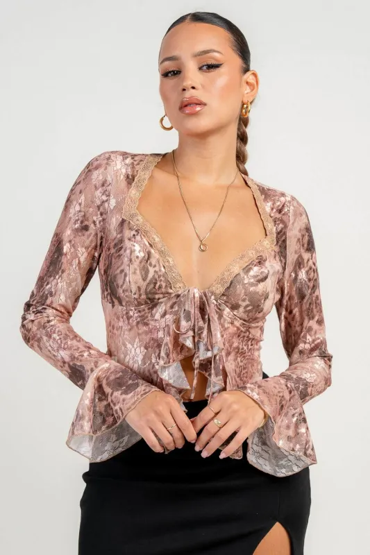 HT4122S / LONG SLEEVES RUED PRINT TOP sold by privy