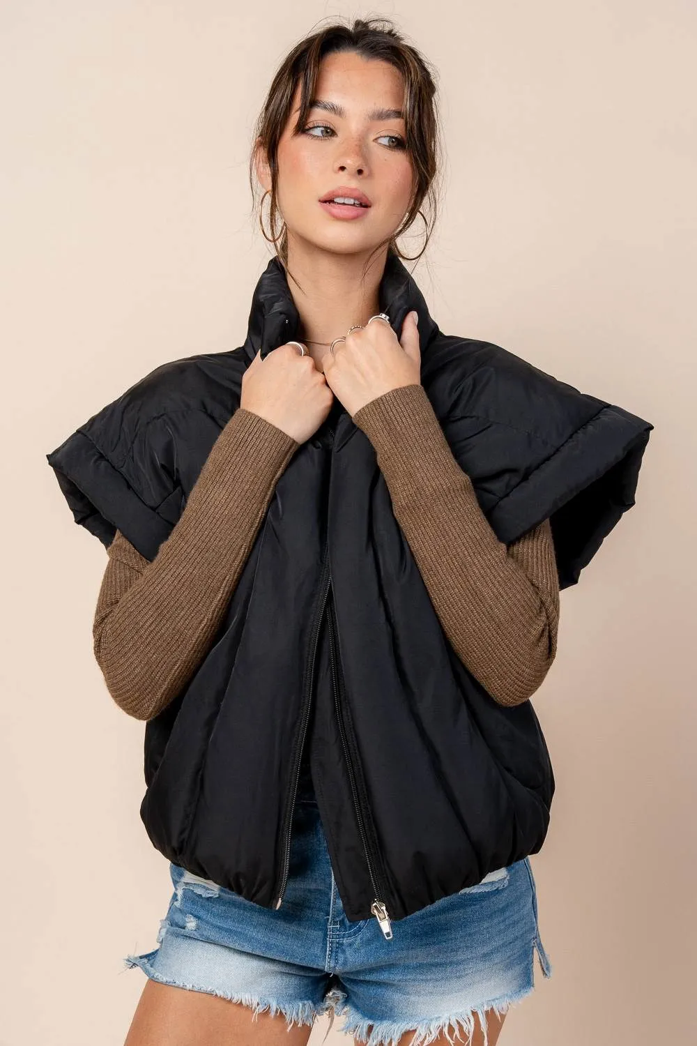 CG60054E / QUILTED DETAILED EXTENDED SLEEVE LESS VEST W/ FRONT ZIP sold by privy product image thumbnail 4