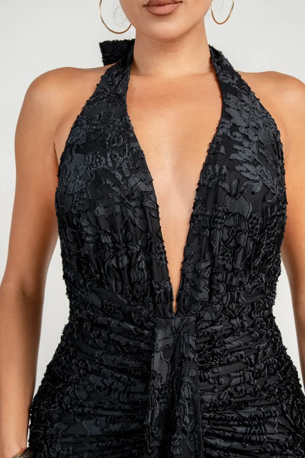 HD30538STP / DEEP PLUNGE HALTER TIE MAXI DRESS sold by privy product image thumbnail 5