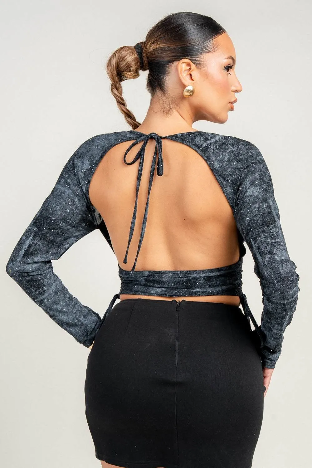 HT4202K / LONG SLEEVE V-NECK BACKLESS TOP sold by privy product image thumbnail 5