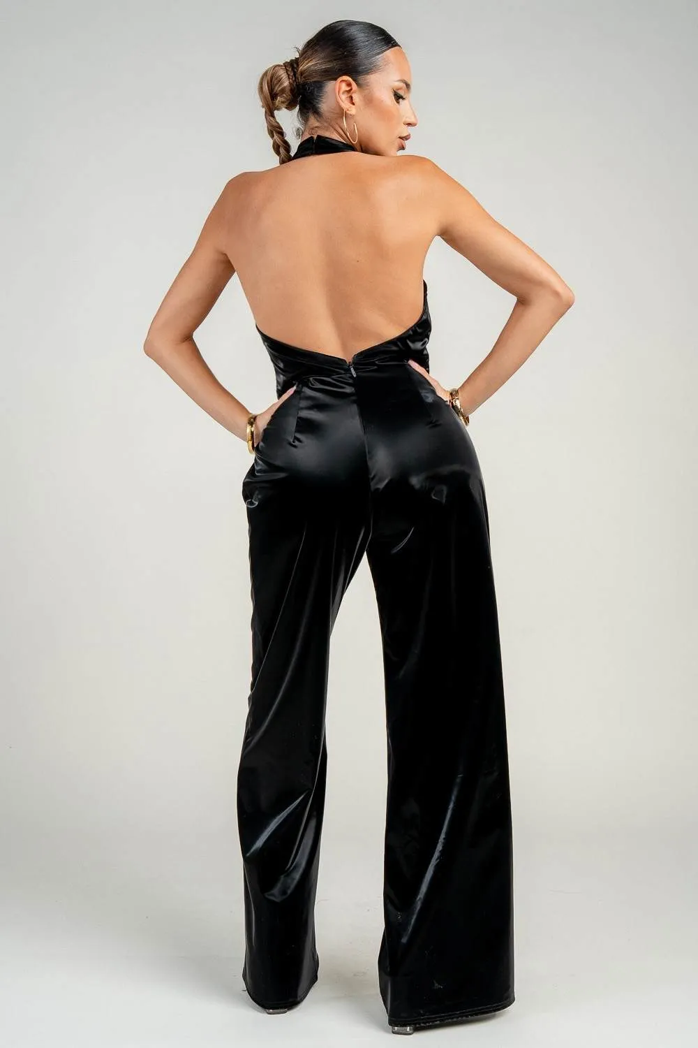 HJ1053S / HALTER COWL NECK WIDE LEG JUMPSUIT sold by privy product image thumbnail 3